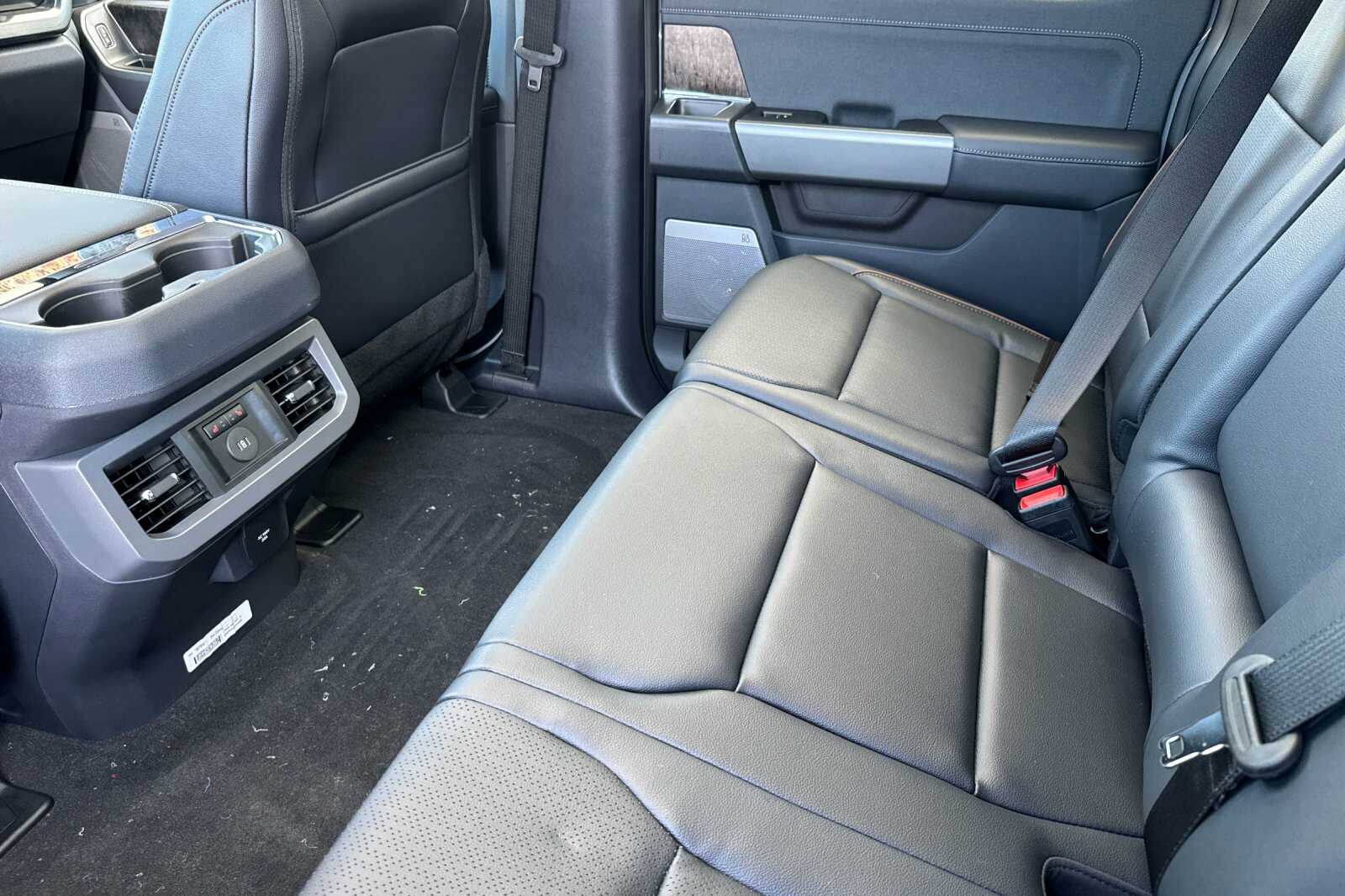 2026 Ford F-250 Super Duty Lariat - Photo 9