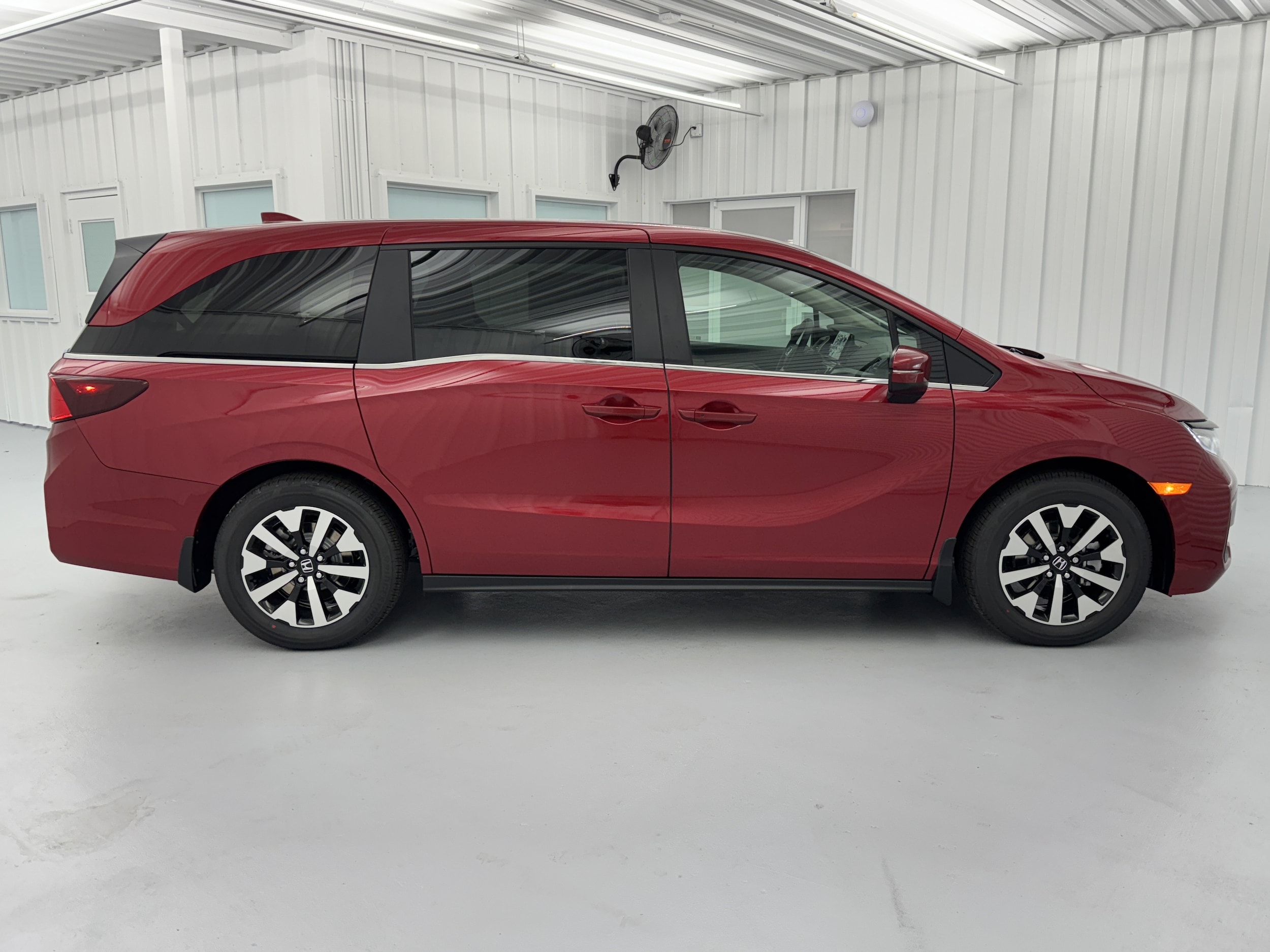 2026 Honda Odyssey EX-L - Photo 7