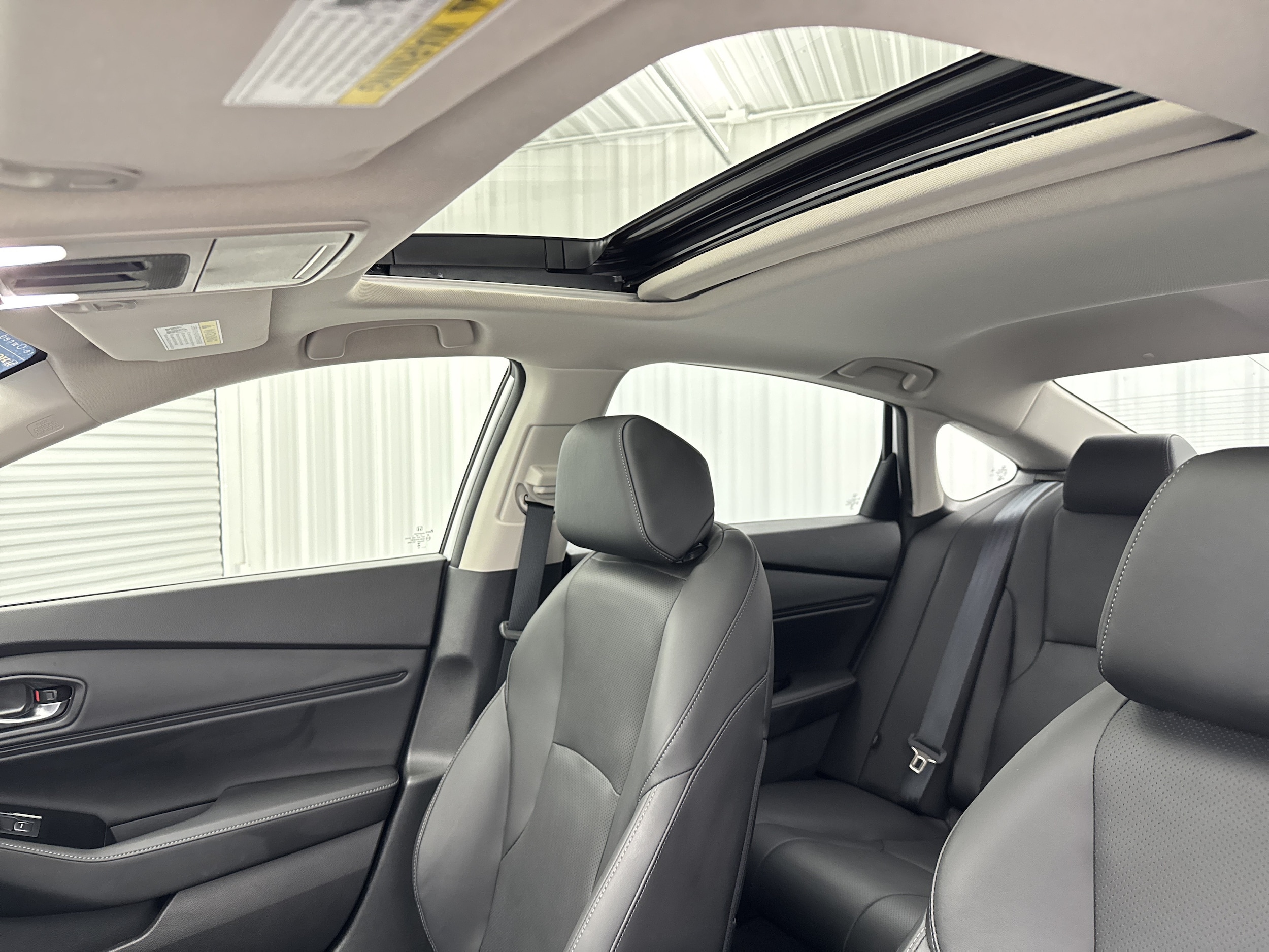 2023 Honda Accord Hybrid Touring - Photo 9