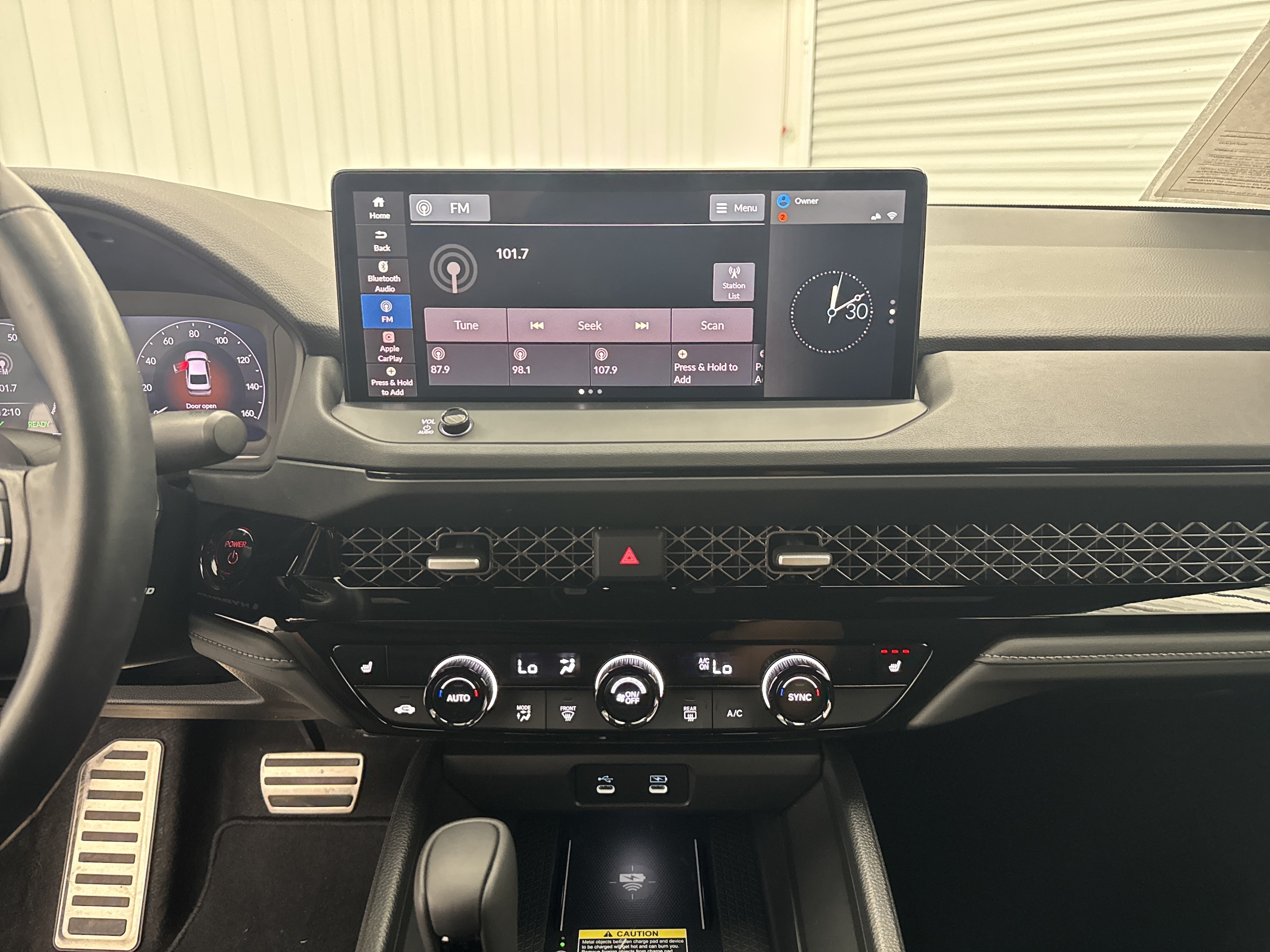 2025 Honda Accord Hybrid Sport-L - Photo 23