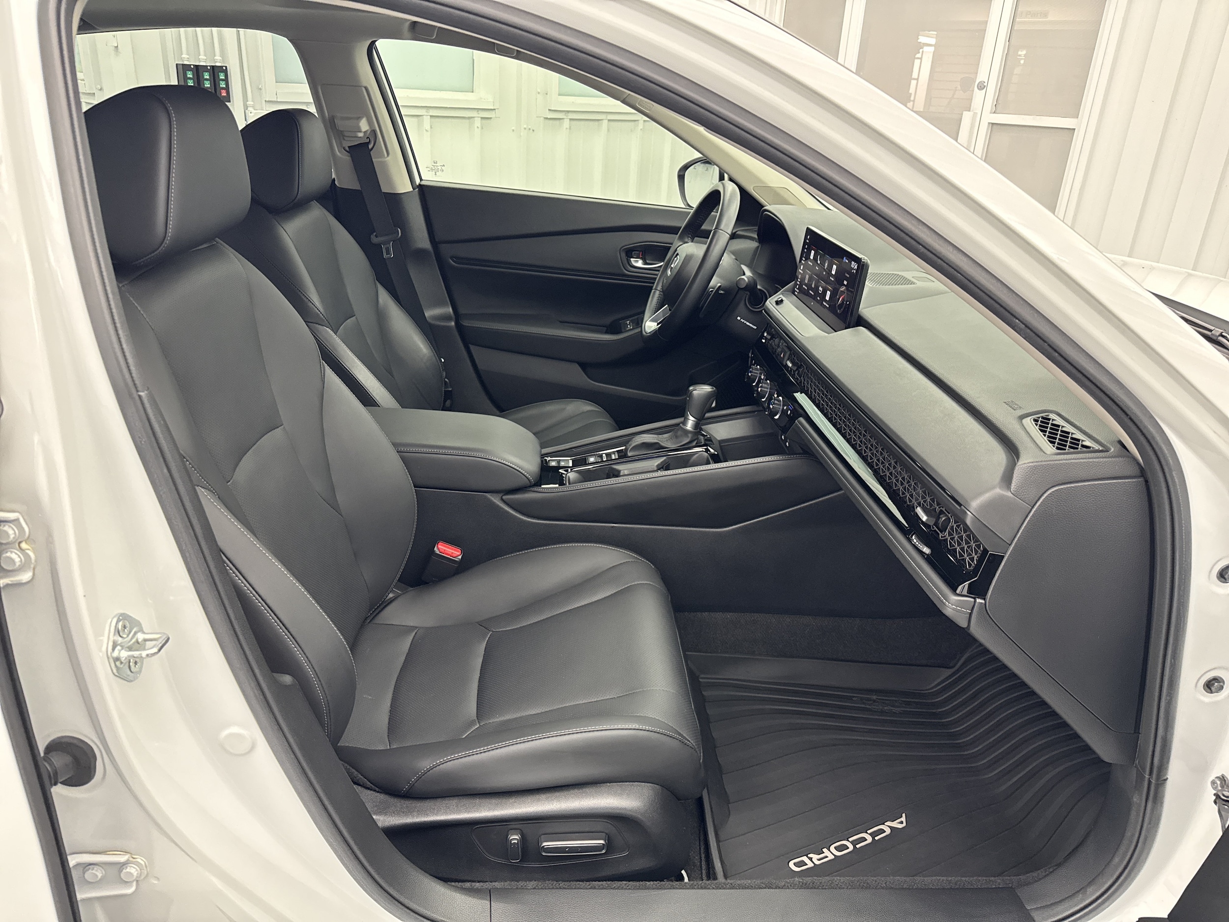 2023 Honda Accord Hybrid Touring - Photo 8