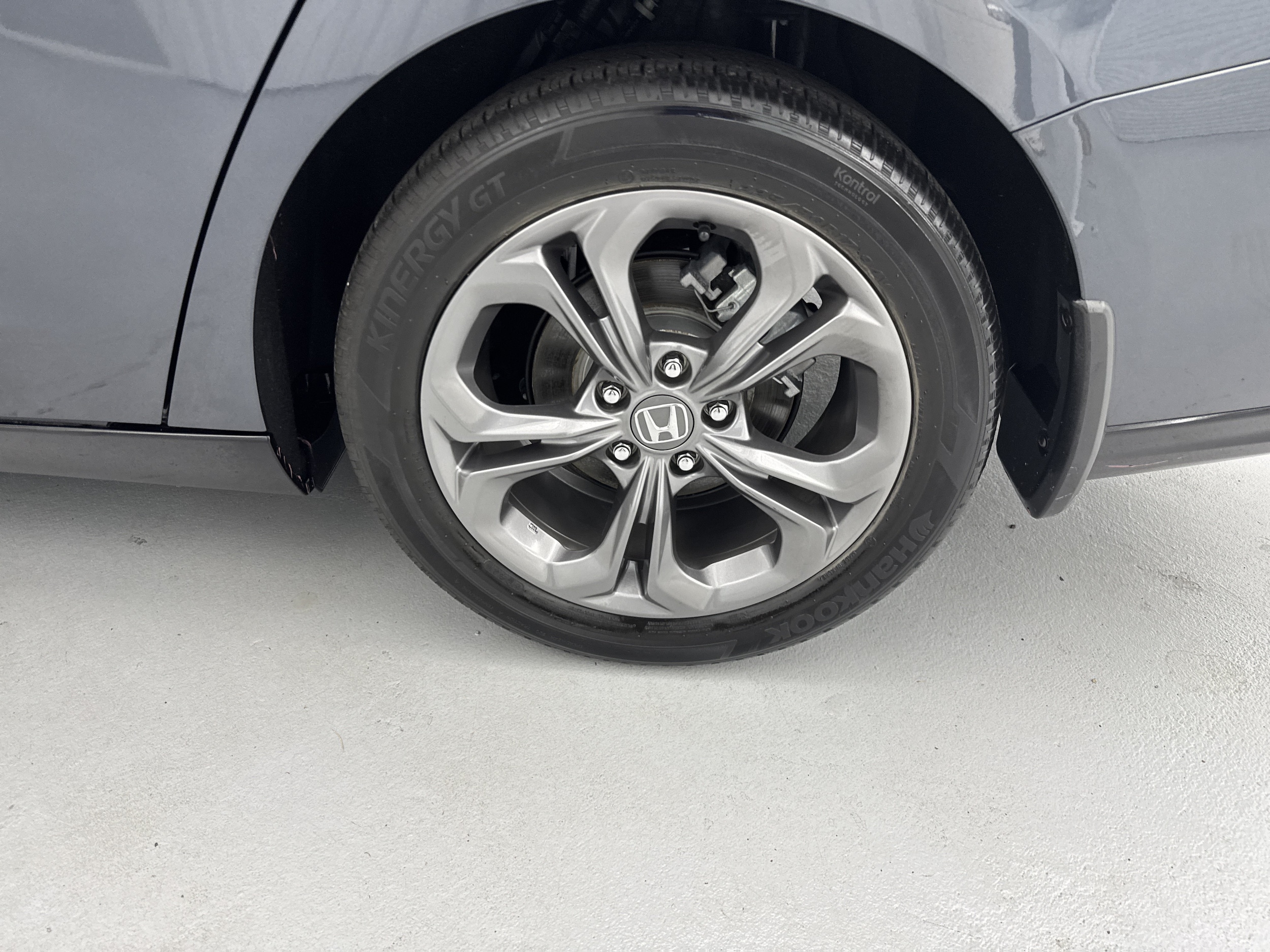 2023 Honda Accord Hybrid EX-L - Photo 26