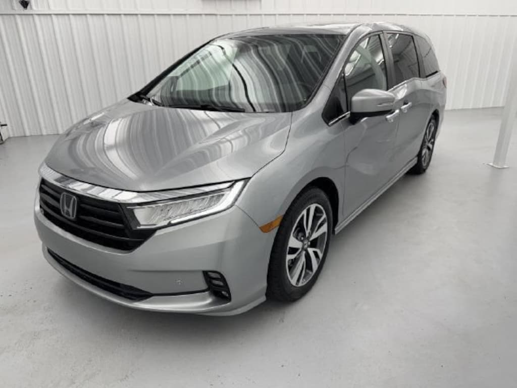 Used 2022 Honda Odyssey Touring Van