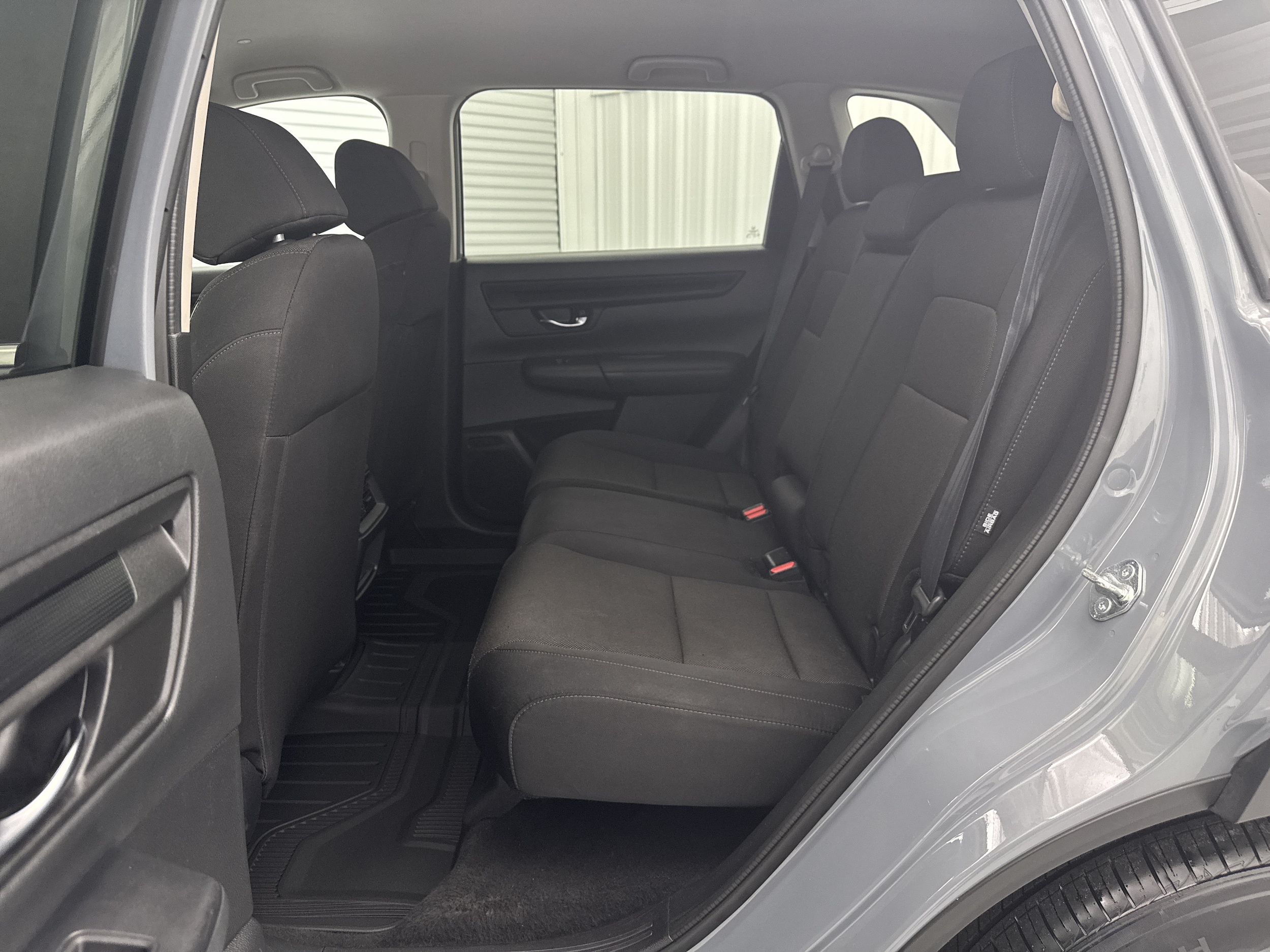 2025 Honda CR-V LX - Photo 12