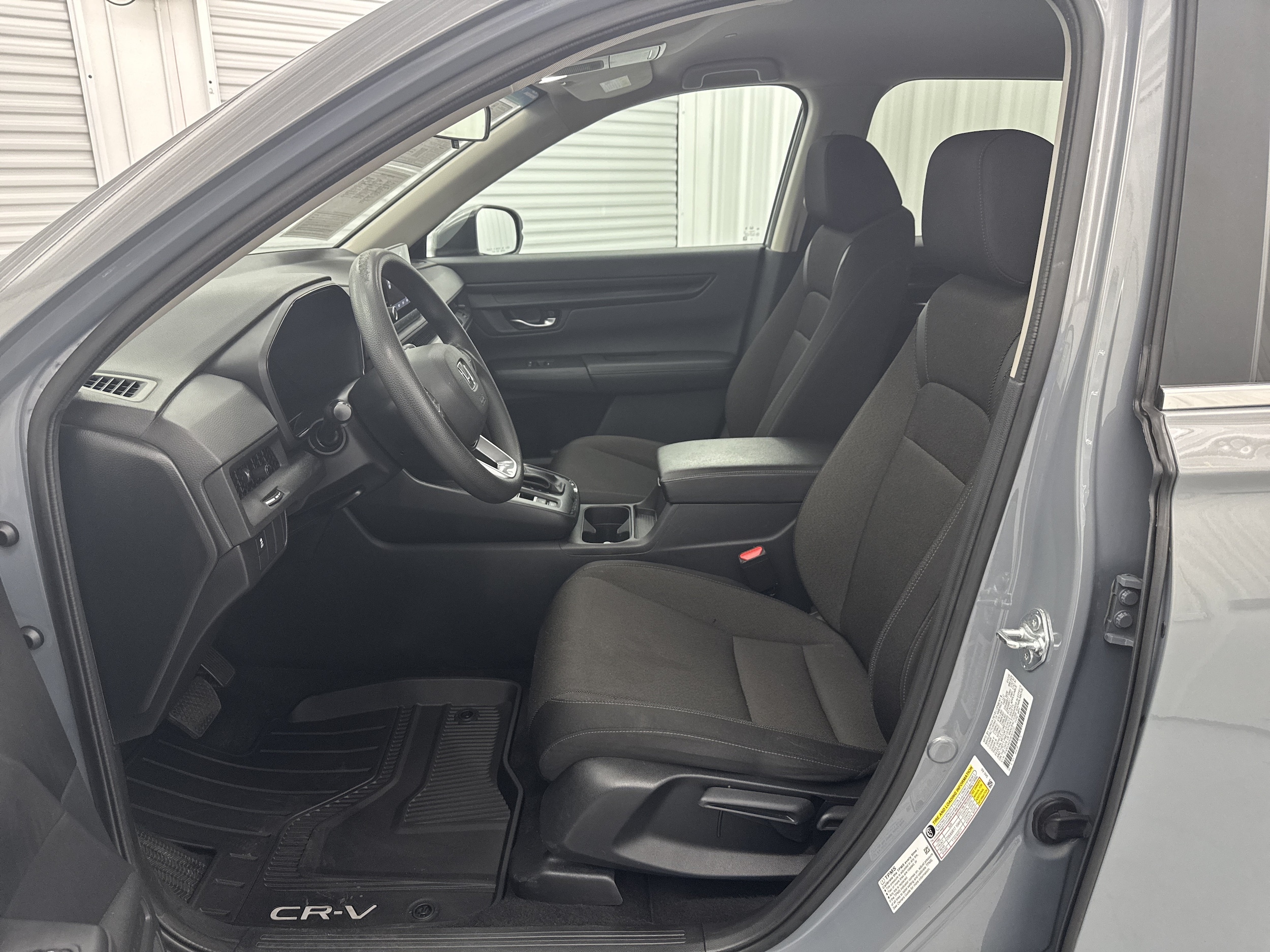 2025 Honda CR-V LX - Photo 11