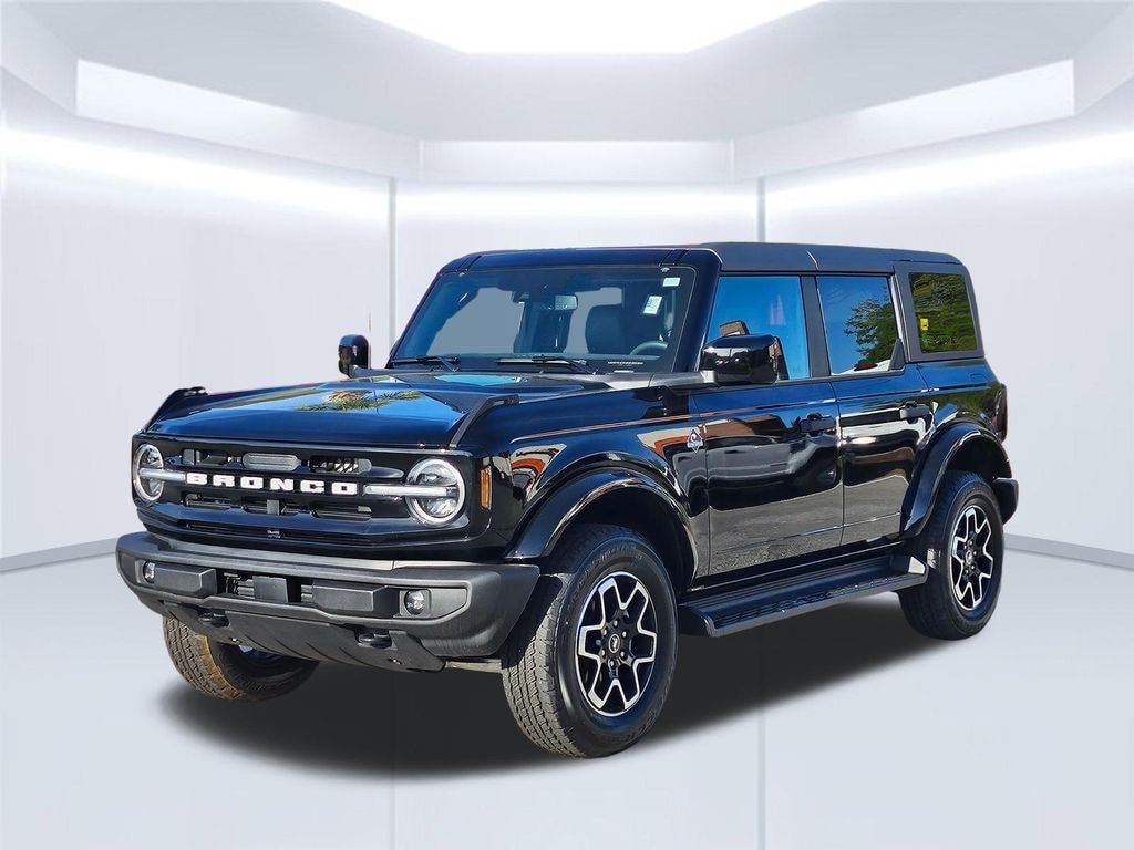 New 2026 Ford Bronco Outer Banks SUV