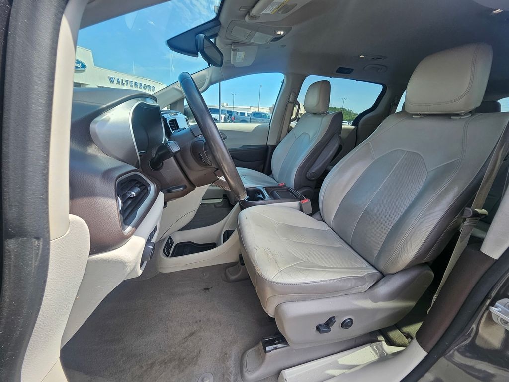 Certified 2018 Chrysler Pacifica Touring L Minivan/Van