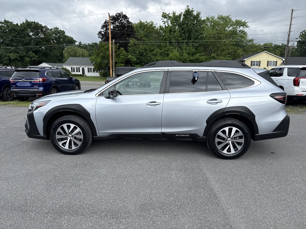 Used 2025 Subaru Outback Premium W/Moonroof/BSD/Rcta/NAV/PRG SUV