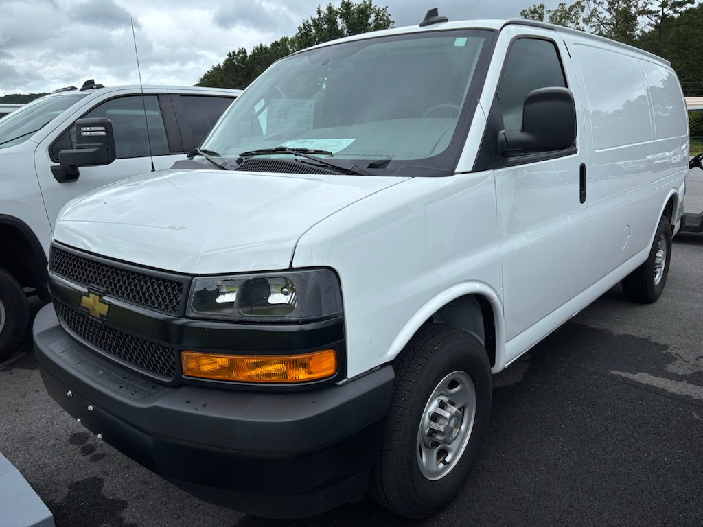 2024 Chevrolet Express Cargo