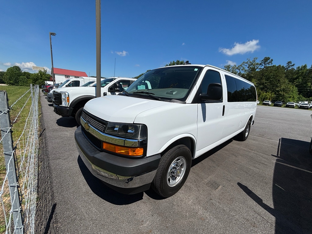 2024 Chevrolet Express Passenger