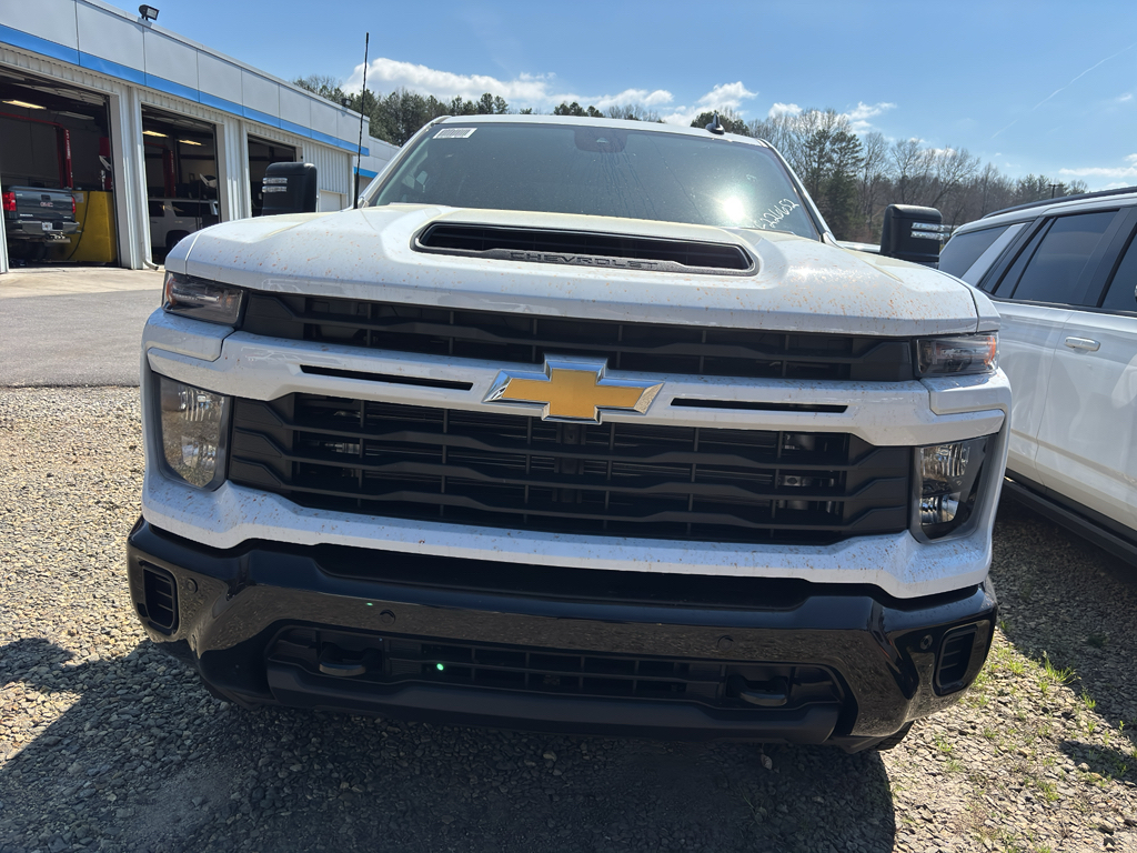 2026 Chevrolet Silverado 2500 HD Custom Truck