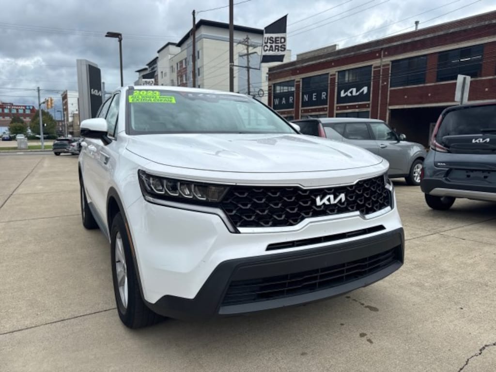 Certified 2023 Kia Sorento LX SUV