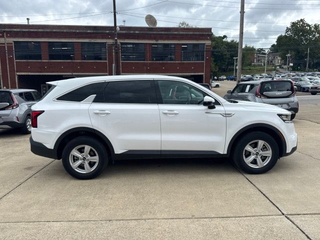 Certified 2023 Kia Sorento LX SUV