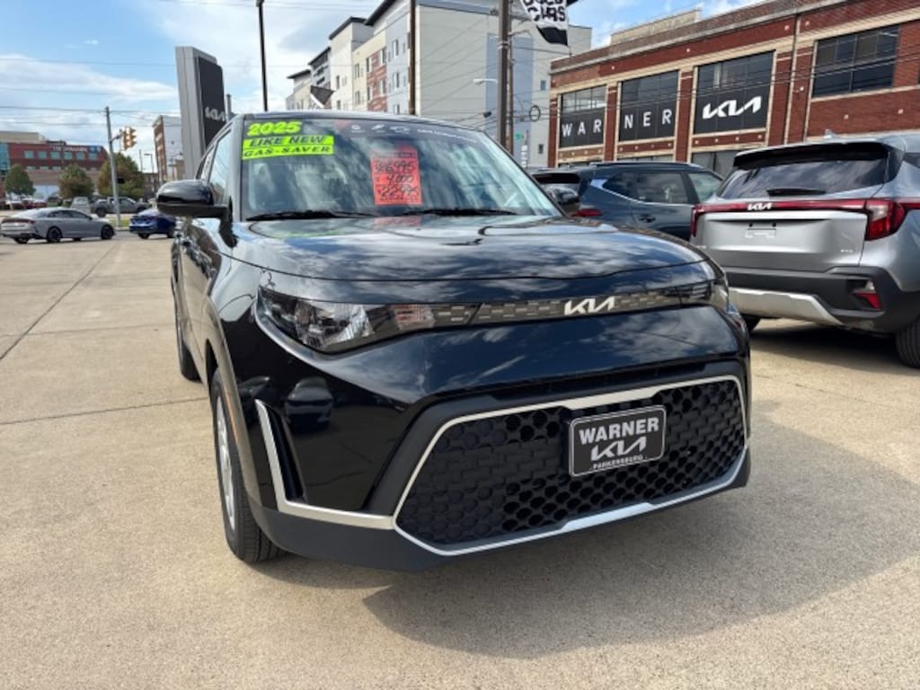 Certified 2025 Kia Soul LX Hatchback