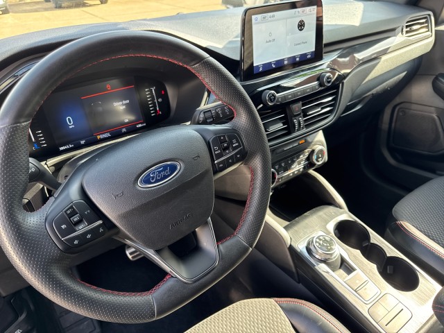 2023 Ford Escape ST-Line - Photo 11