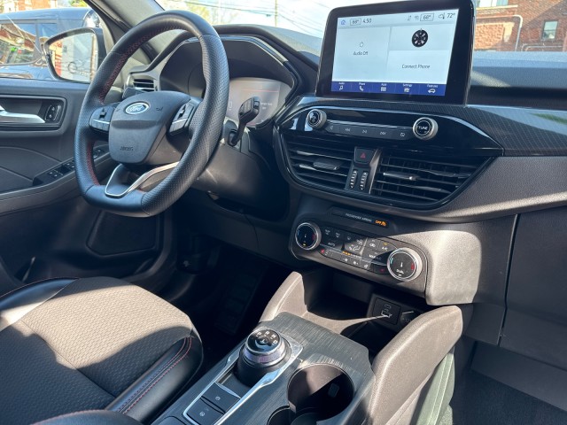 2023 Ford Escape ST-Line - Photo 13