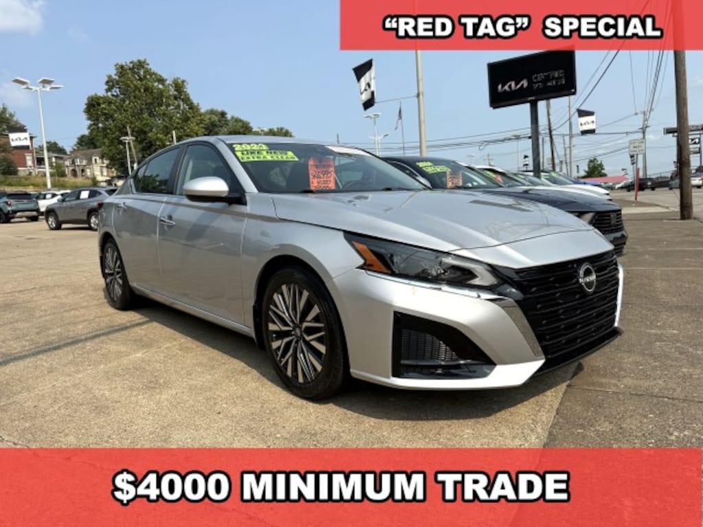Used 2023 Nissan Altima 2.5 SV Sedan