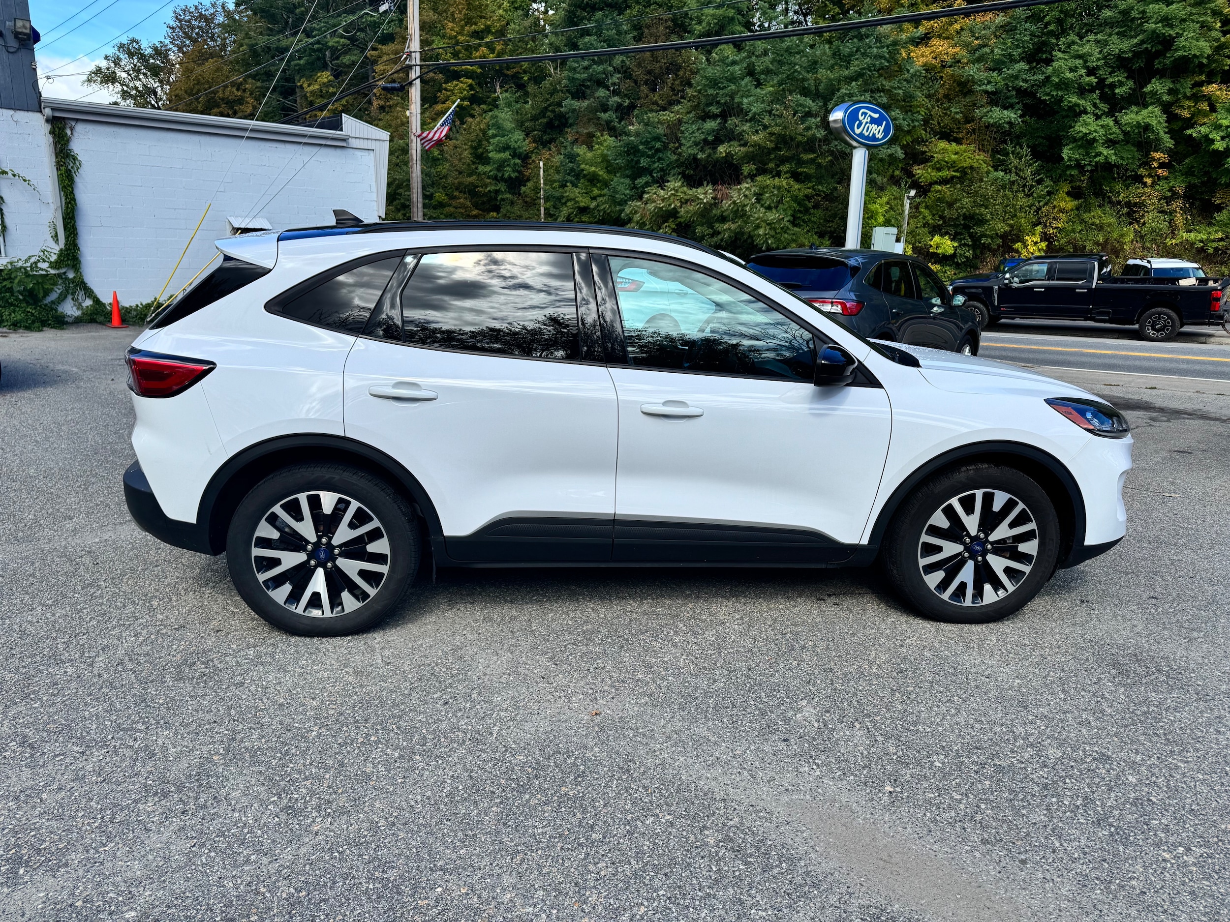 2020 Ford Escape SE