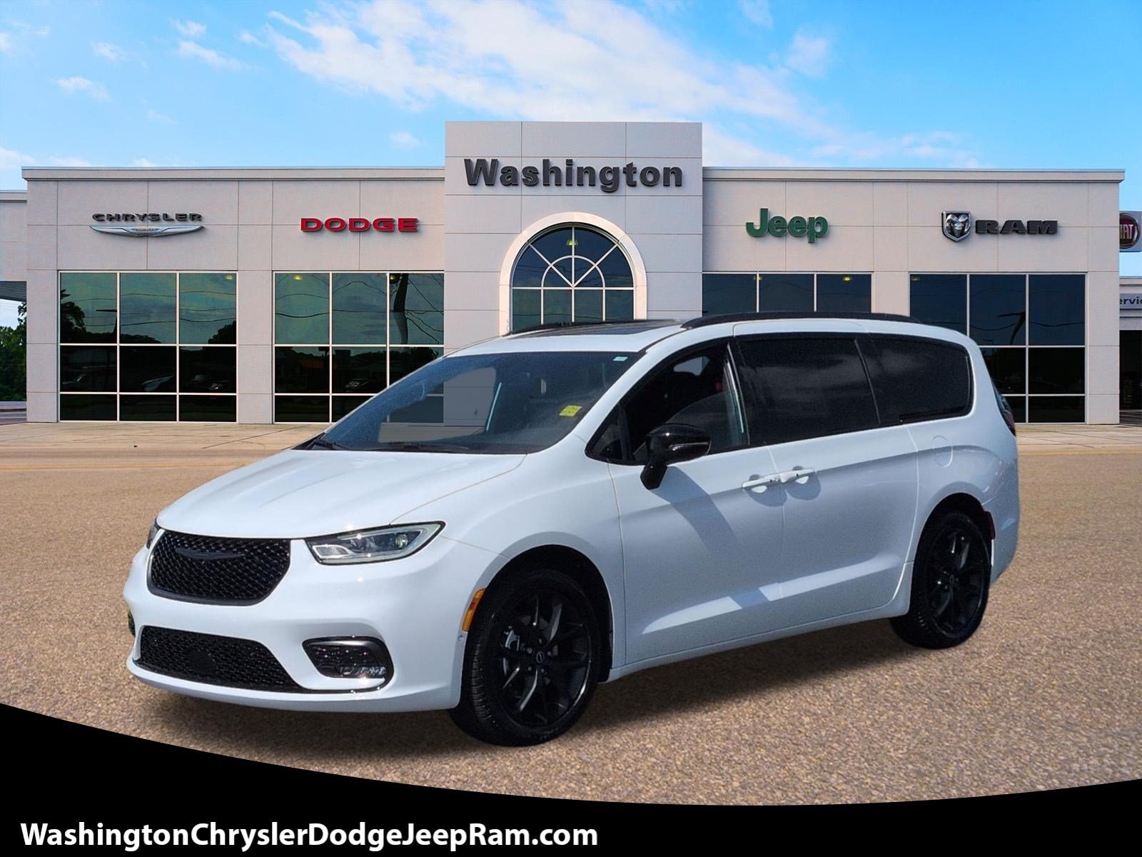 2026 Chrysler Pacifica Select