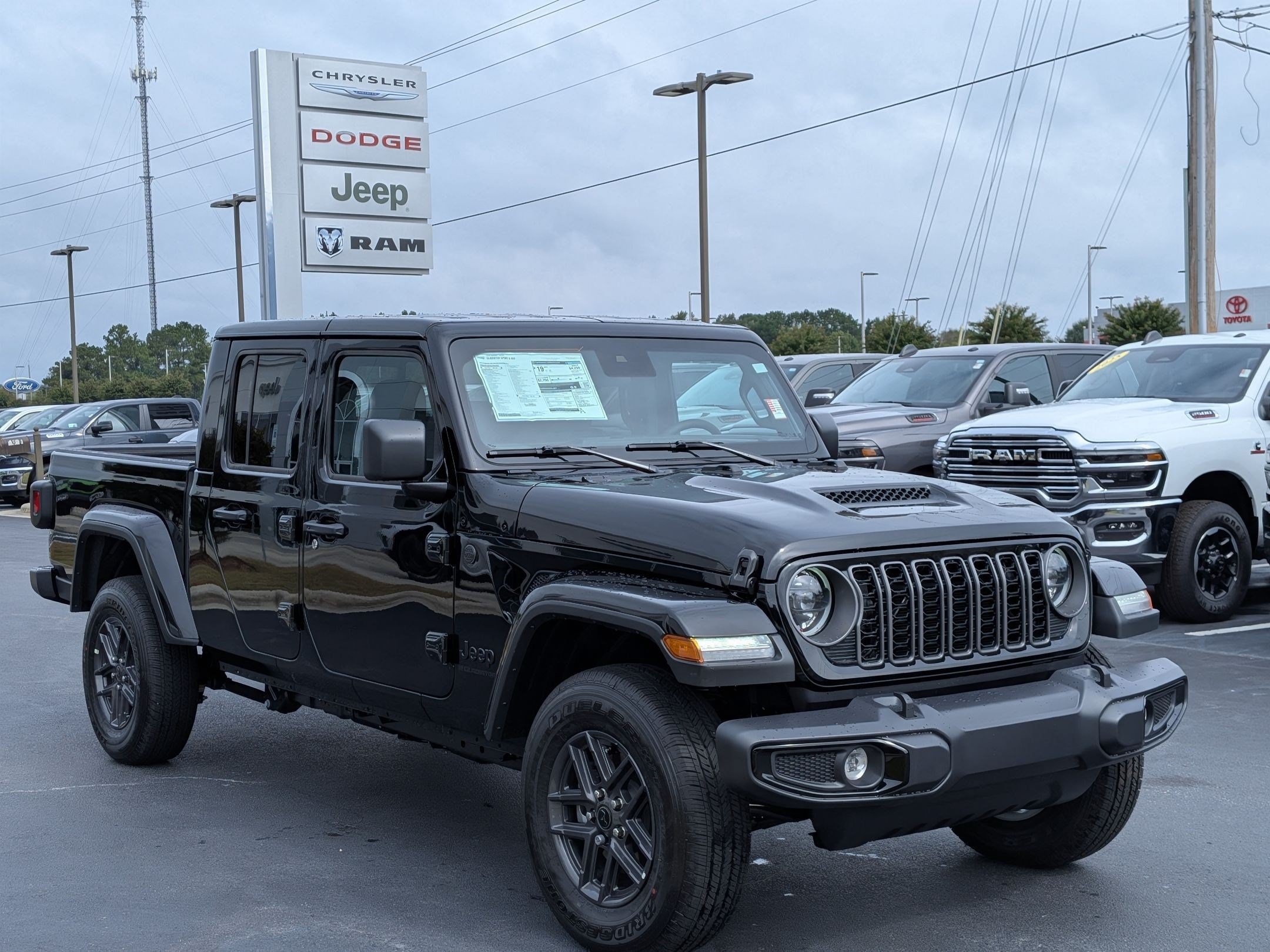 2025 Jeep Gladiator Sport S - Photo 3