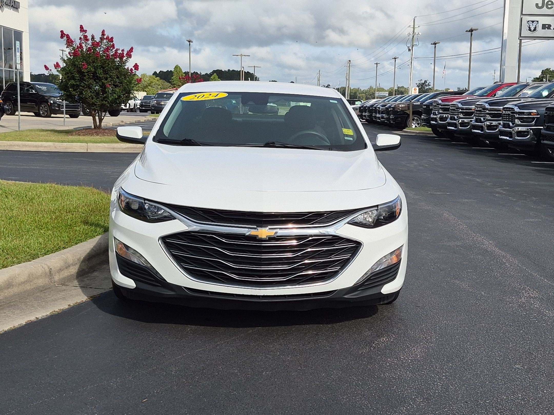 Used 2024 Chevrolet Malibu 1LT with VIN 1G1ZD5ST1RF223702 for sale in Washington, NC