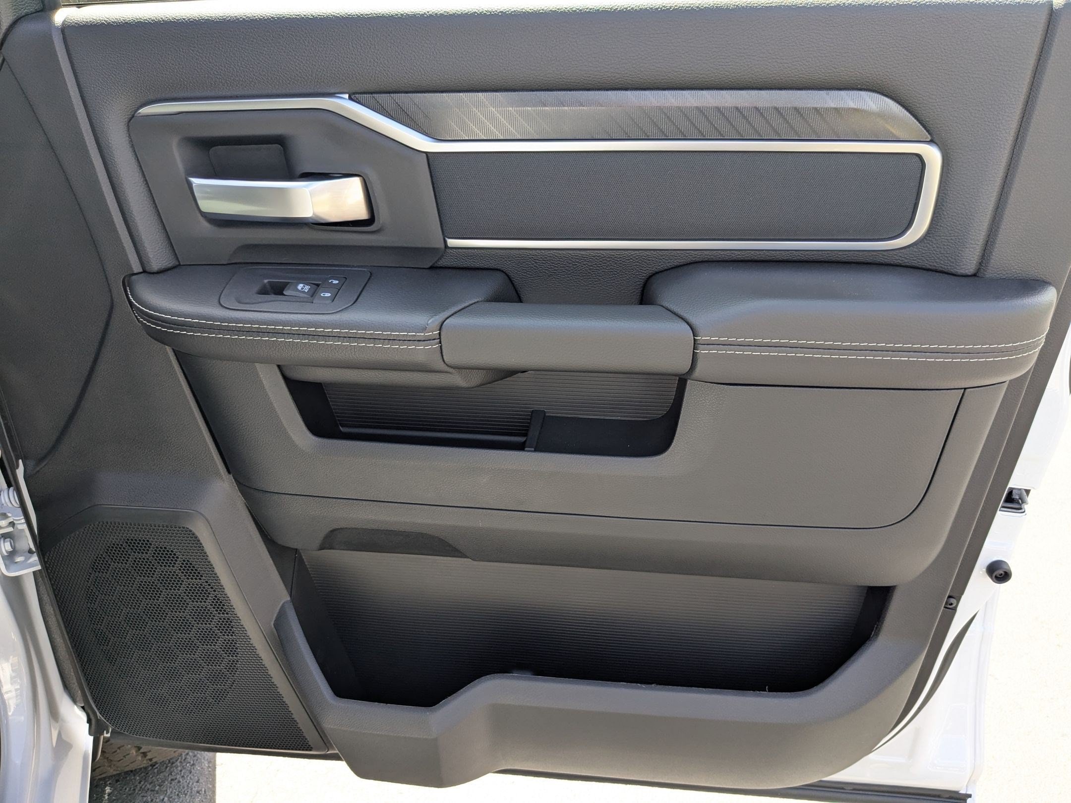 2026 RAM 2500 Big Horn - Photo 37
