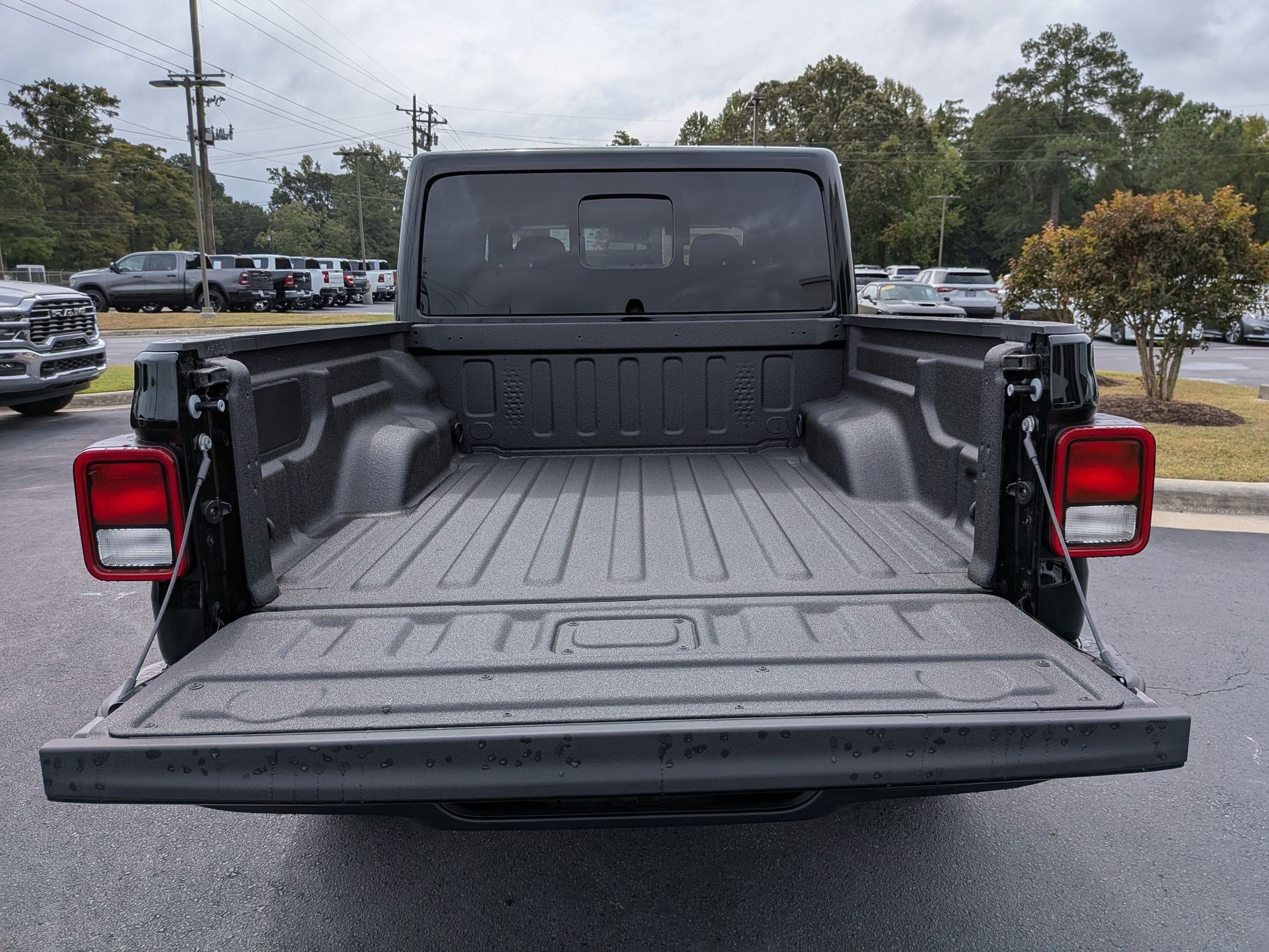 2025 Jeep Gladiator Sport S - Photo 28