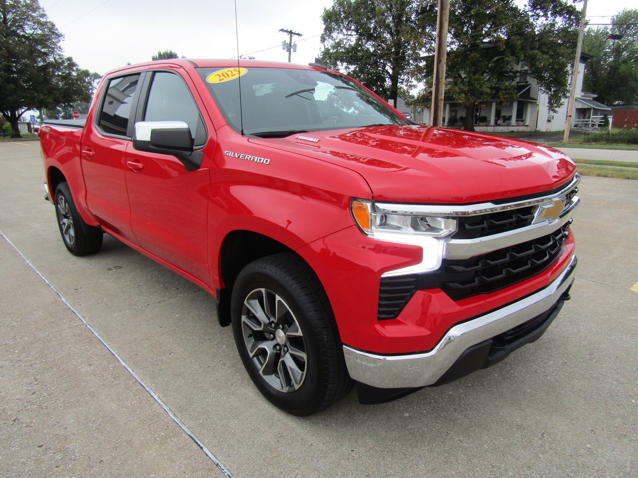 2025 Chevrolet Silverado 1500 LT