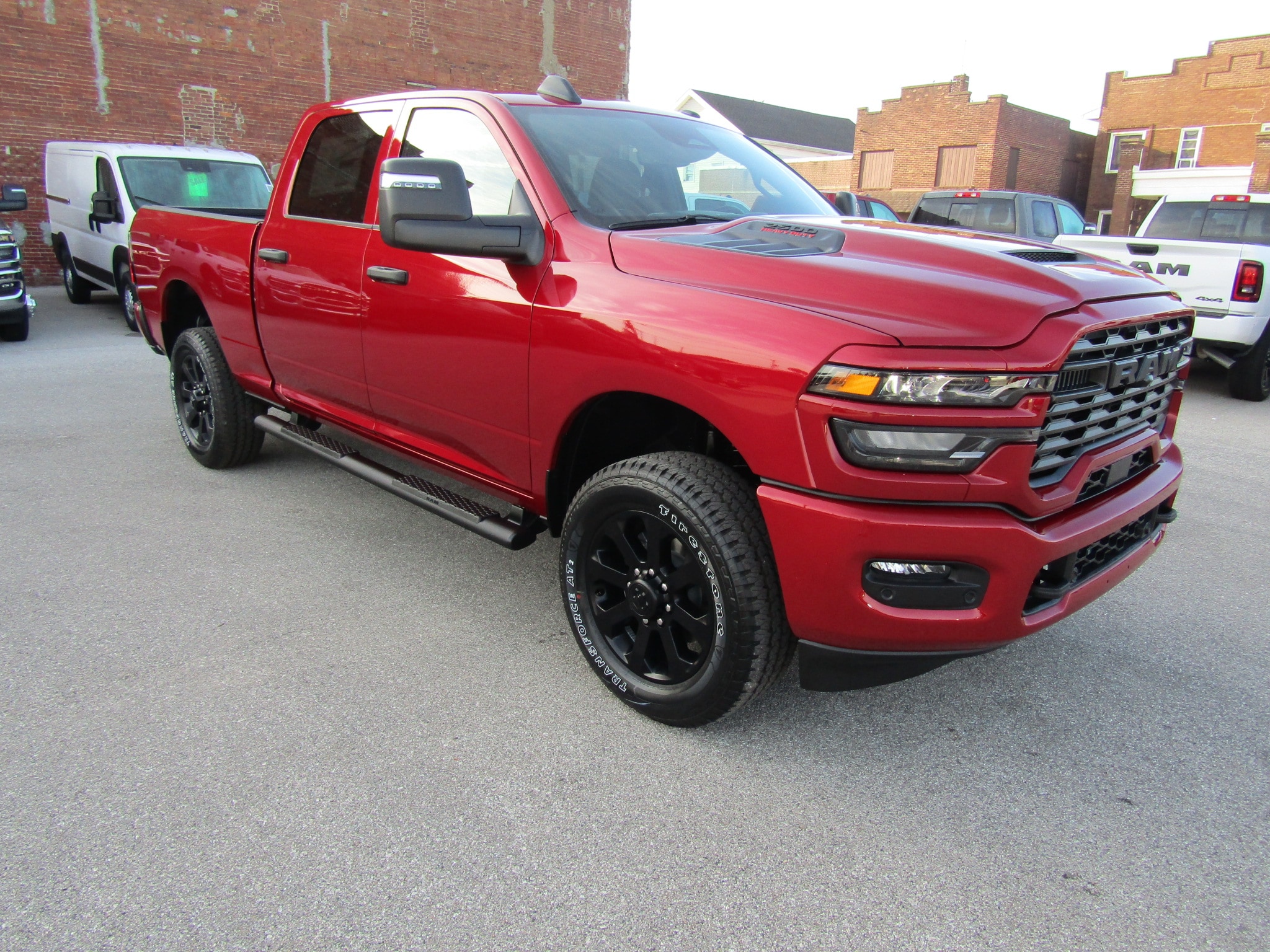 2026 RAM 2500 Pickup Tradesman/Black Express