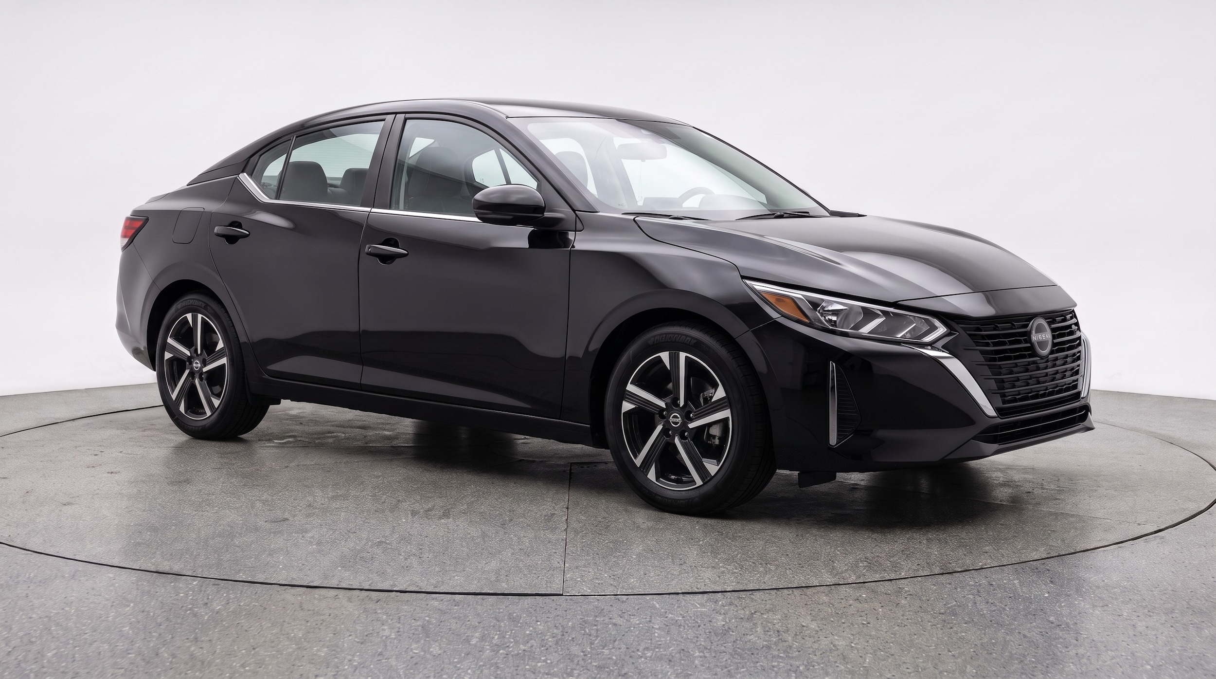 Thumbnail: 2025 Nissan Sentra - 1
