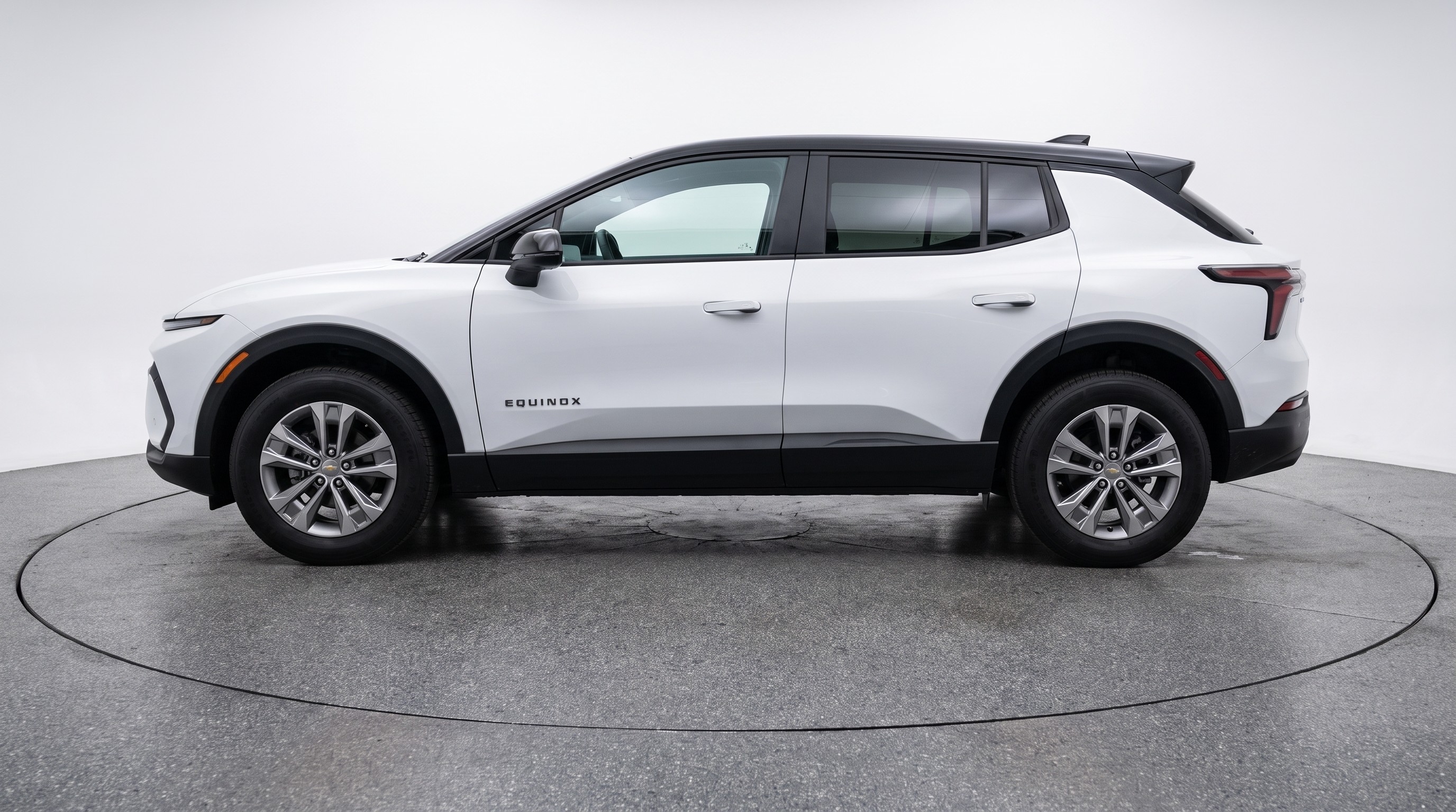 Thumbnail: 2025 Chevrolet Equinox - 4