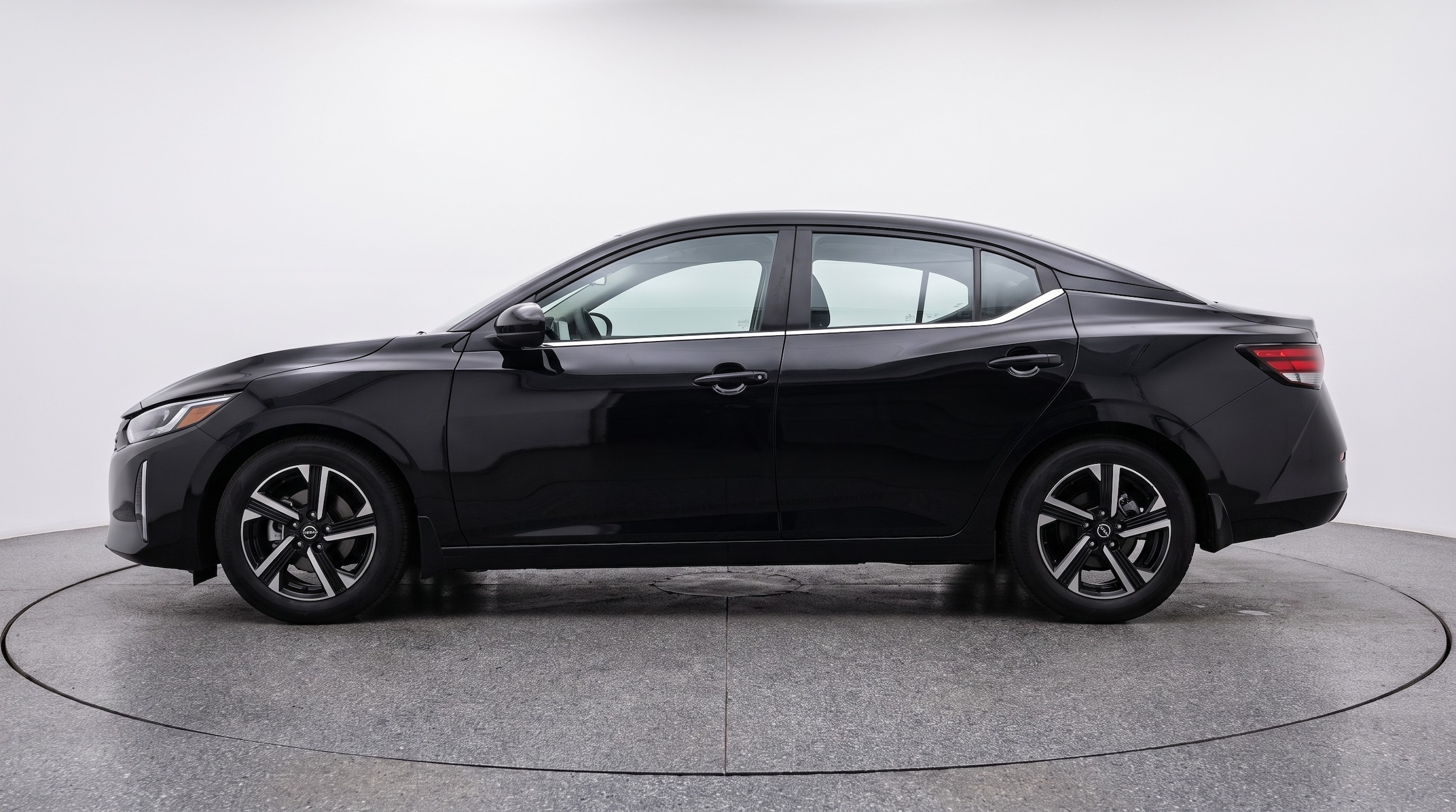 Thumbnail: 2025 Nissan Sentra - 4