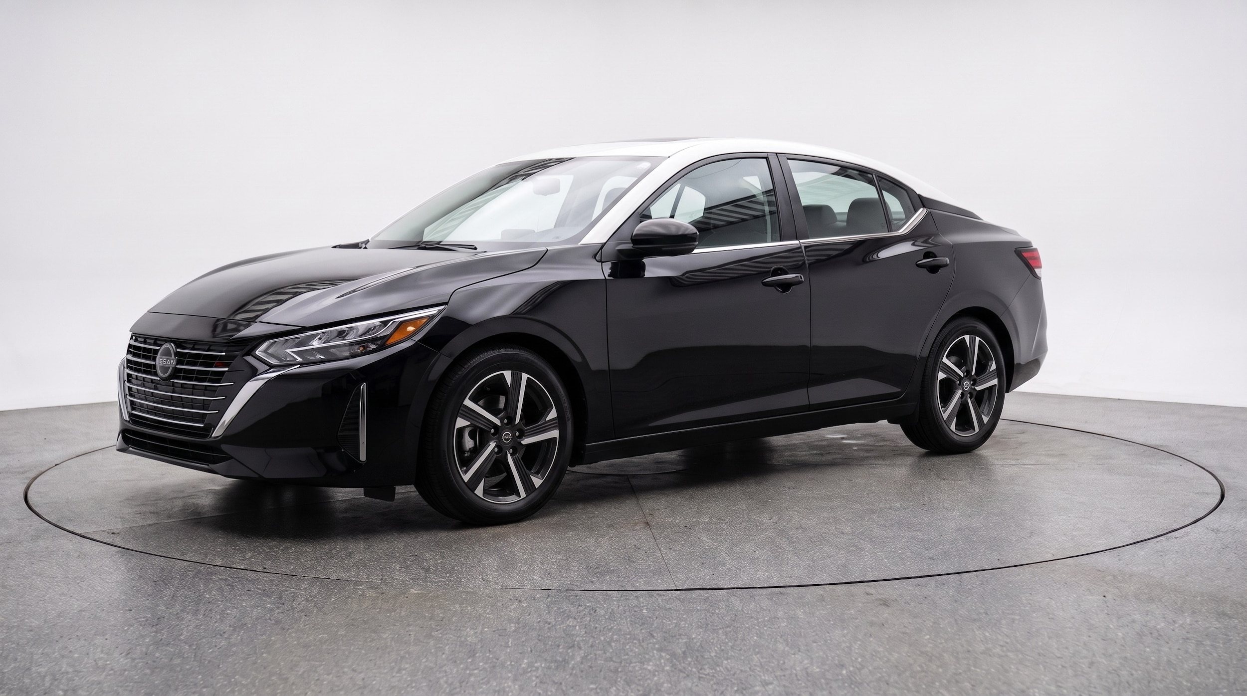 Thumbnail: 2025 Nissan Sentra - 3