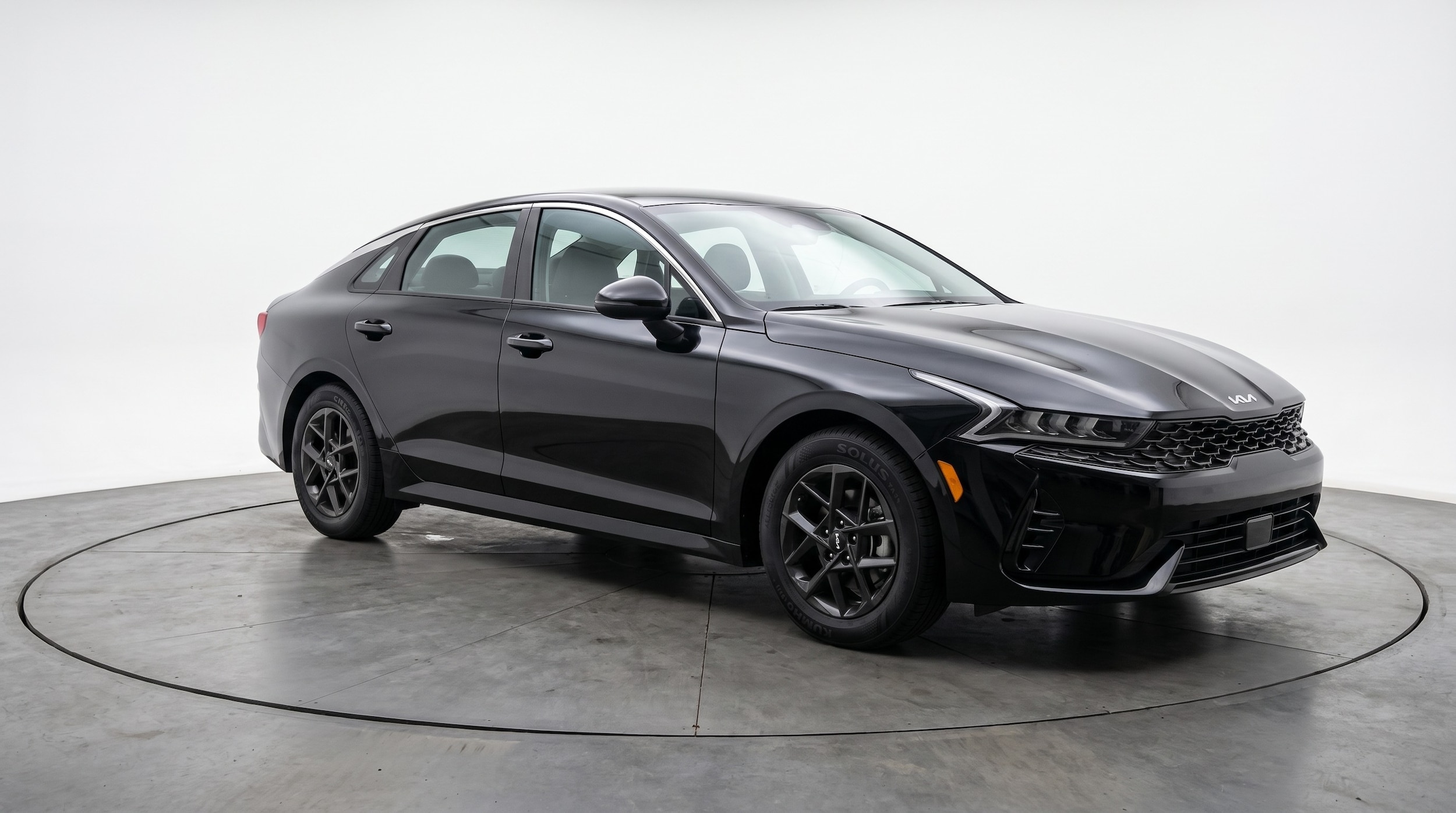 Thumbnail: 2025 Kia K5 - 1