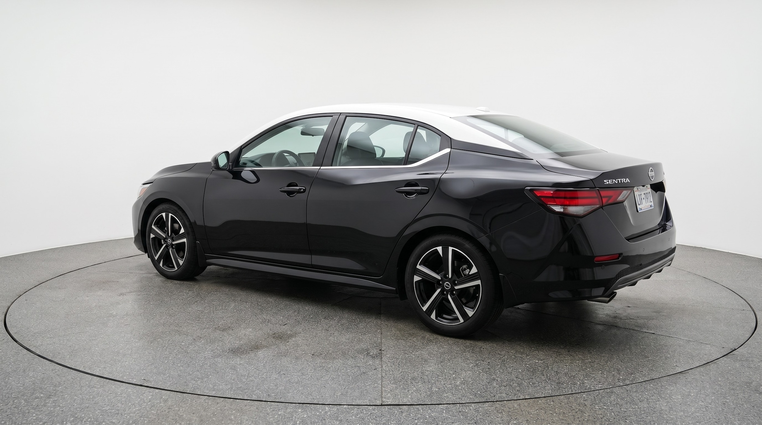 Thumbnail: 2025 Nissan Sentra - 5