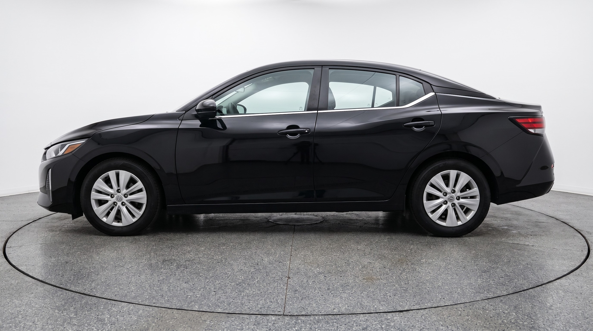 Thumbnail: 2025 Nissan Sentra - 4