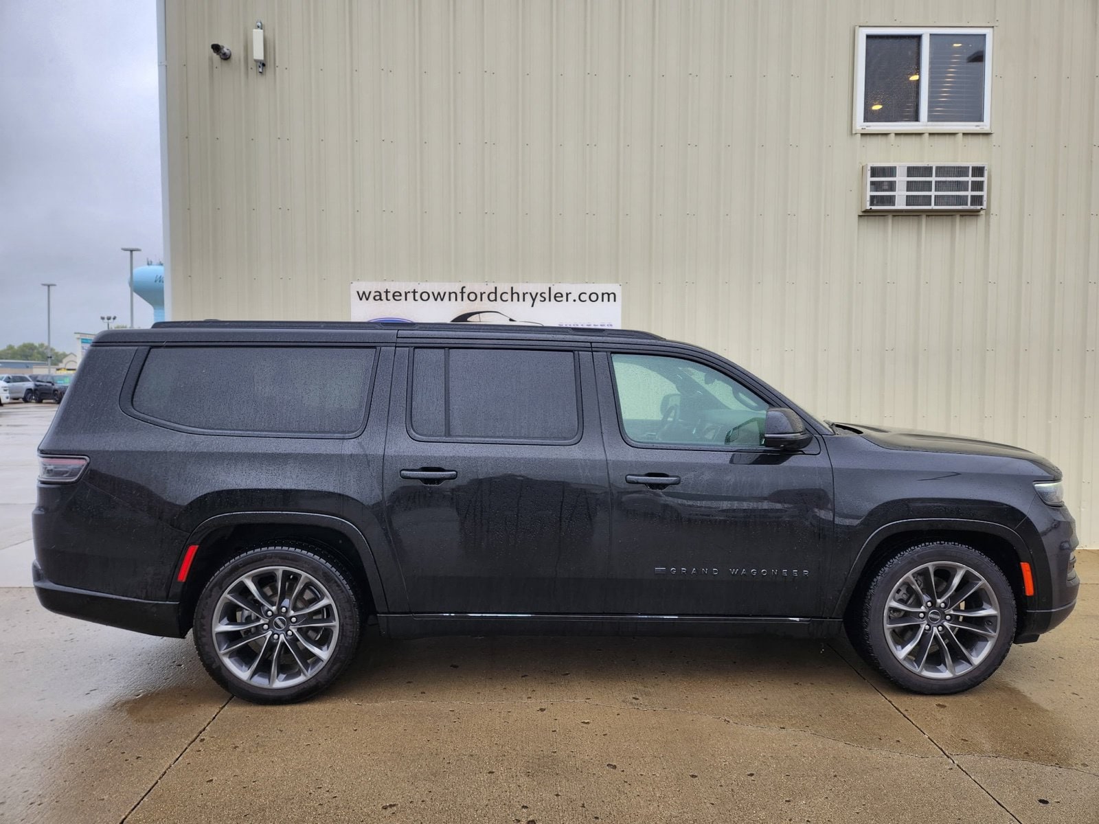 2024 Jeep Grand Wagoneer L