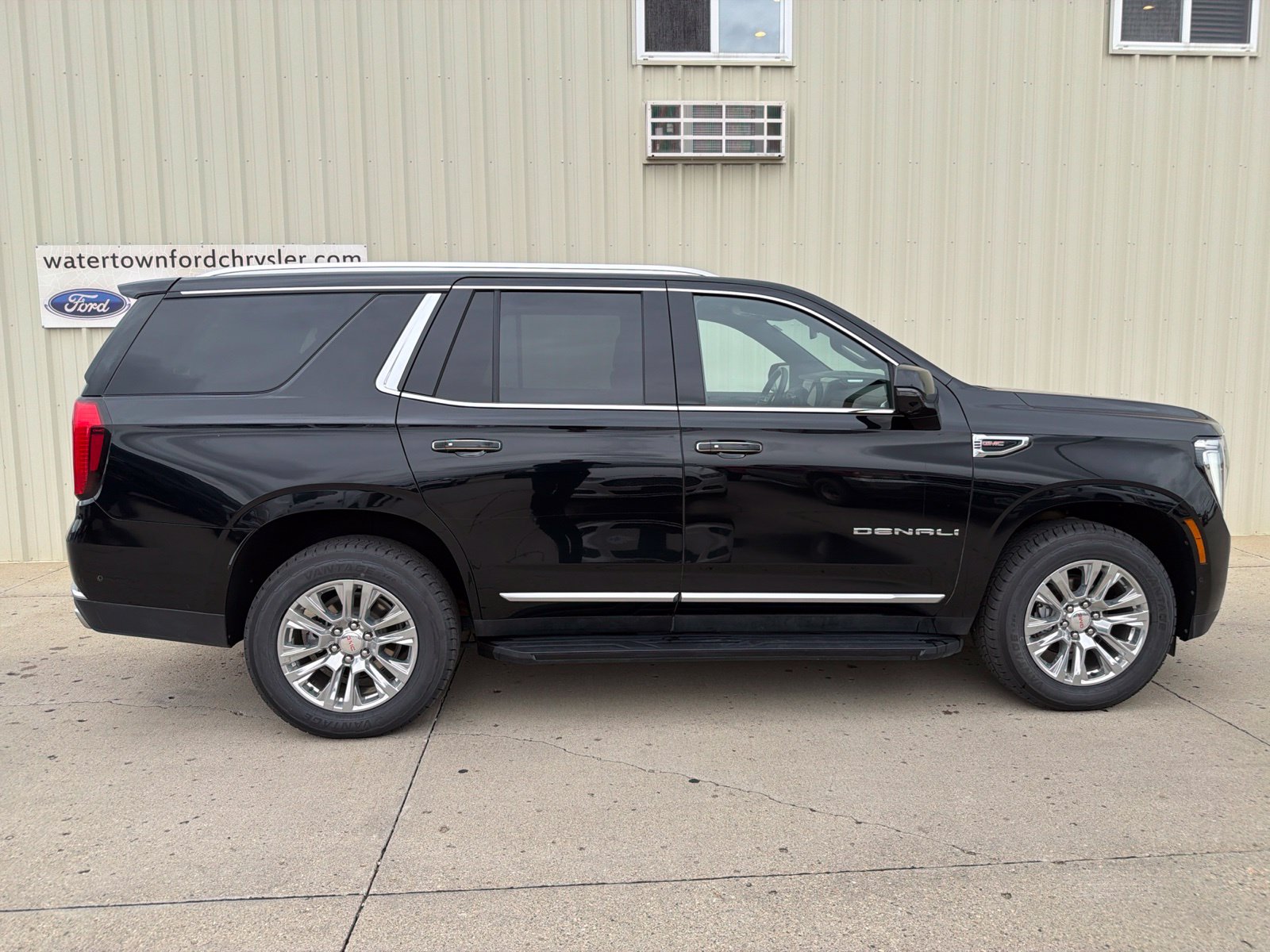 2025 GMC Yukon