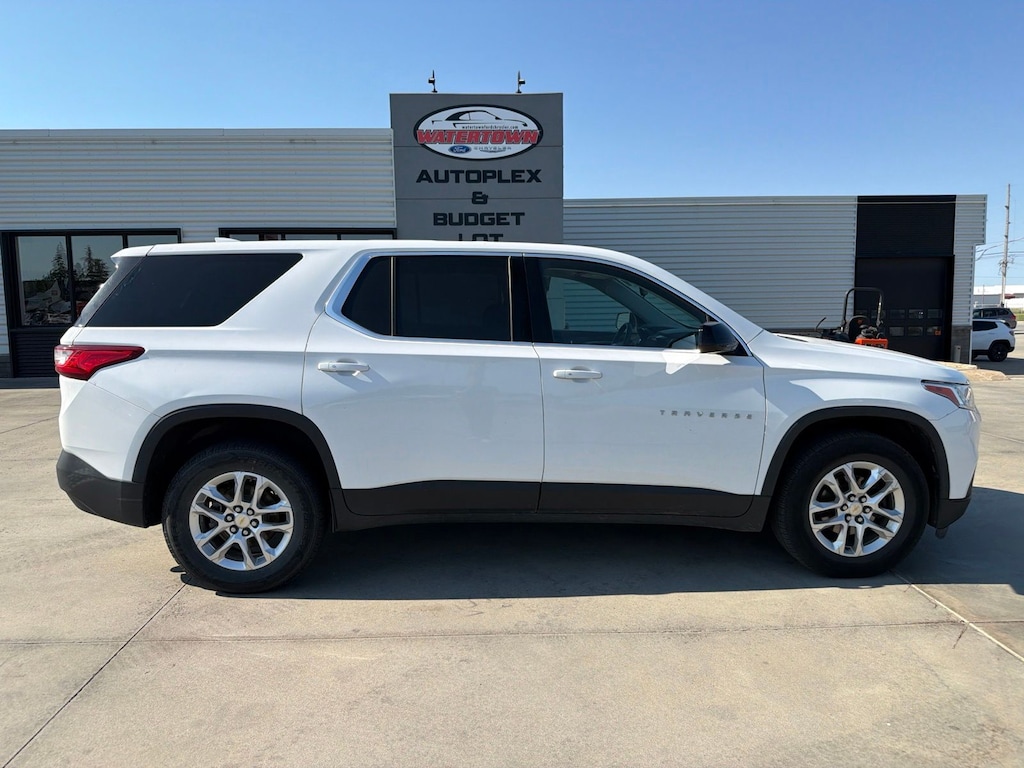 Used 2018 Chevrolet Traverse LS SUV