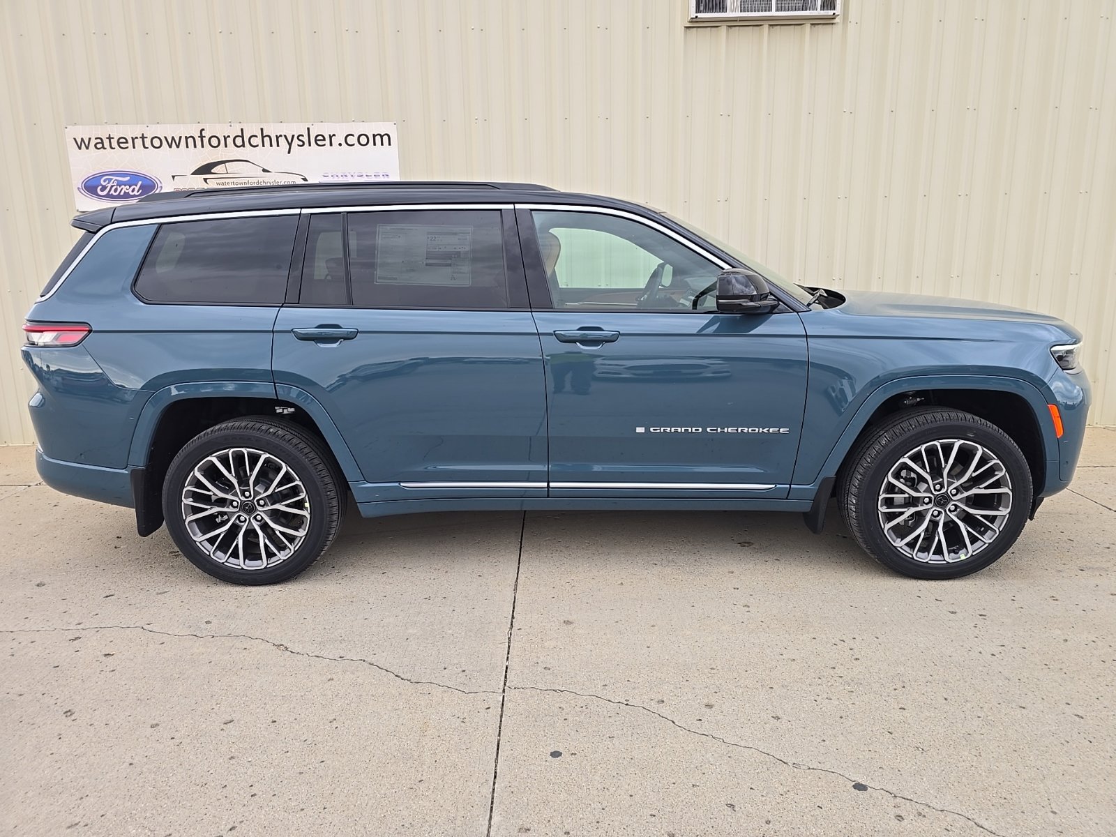 New 2027 Jeep Grand Cherokee L Summit Sport Utility