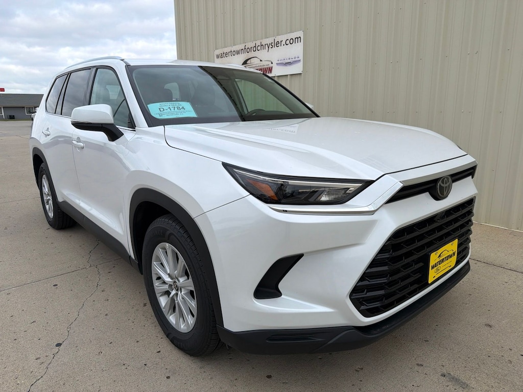 Used 2025 Toyota Grand Highlander XLE SUV