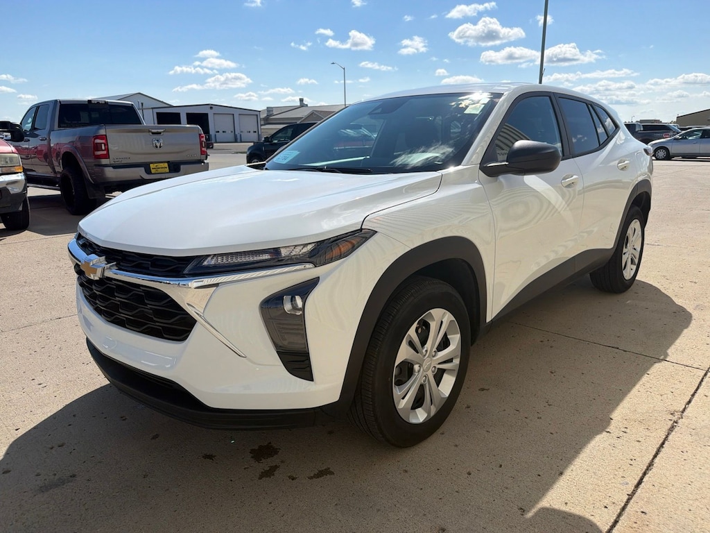 Used 2026 Chevrolet Trax LS SUV