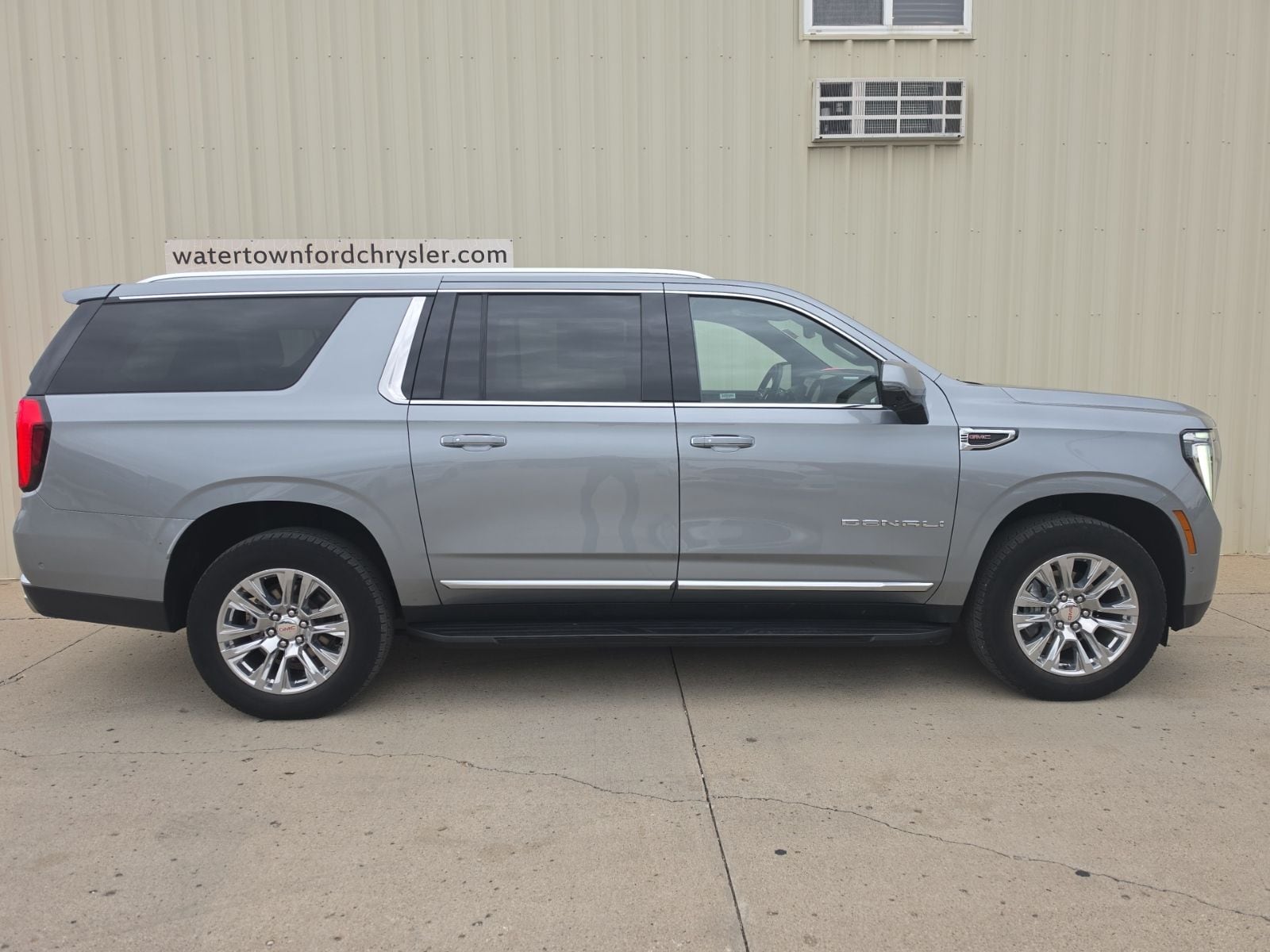 2025 GMC Yukon XL