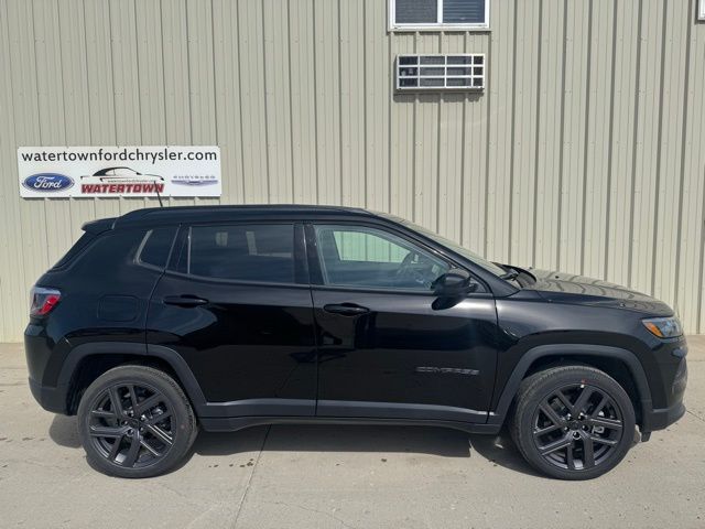 New 2026 Jeep Compass Latitude Sport Utility