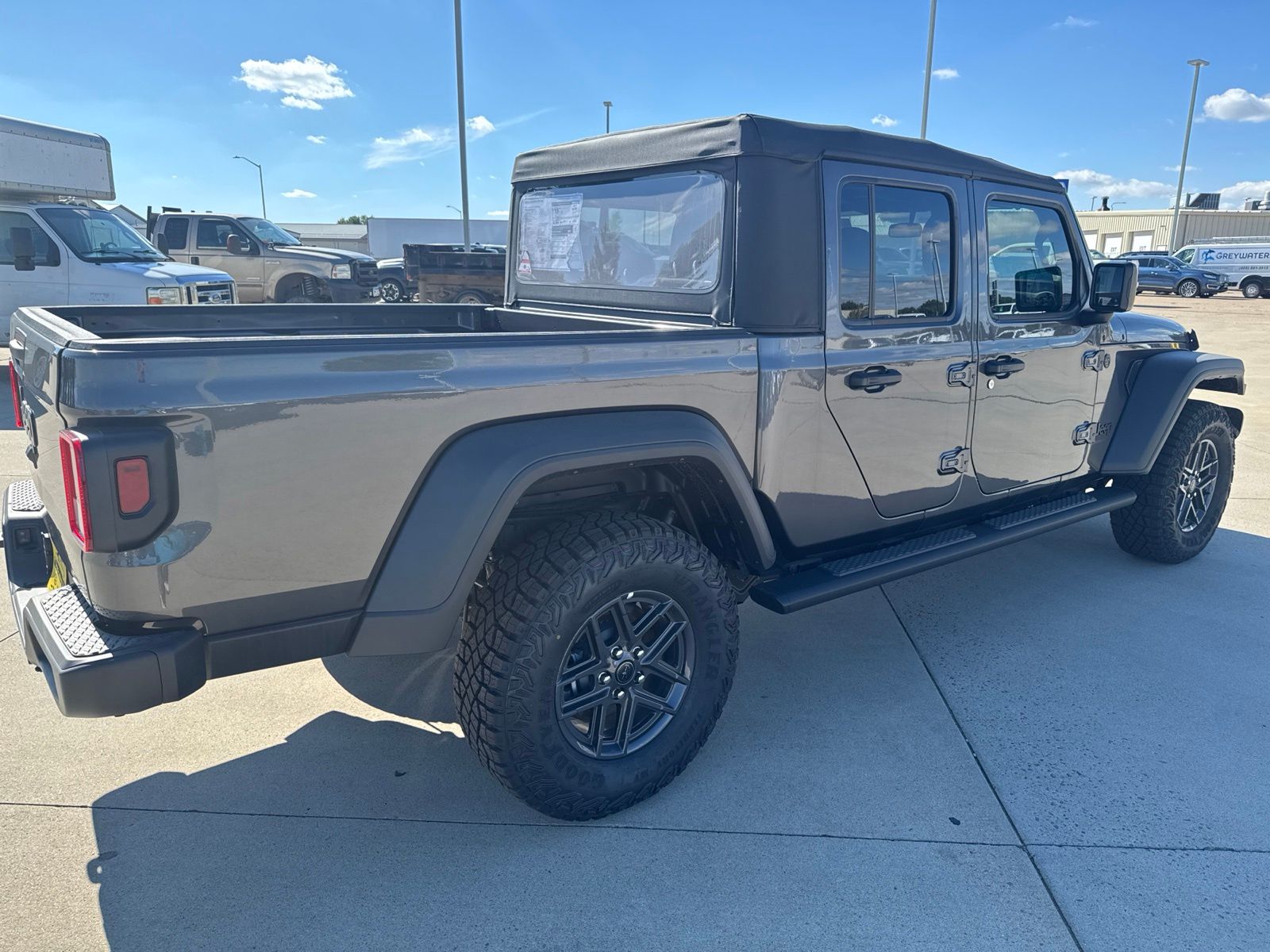 2026 Jeep Gladiator Sport - Photo 7