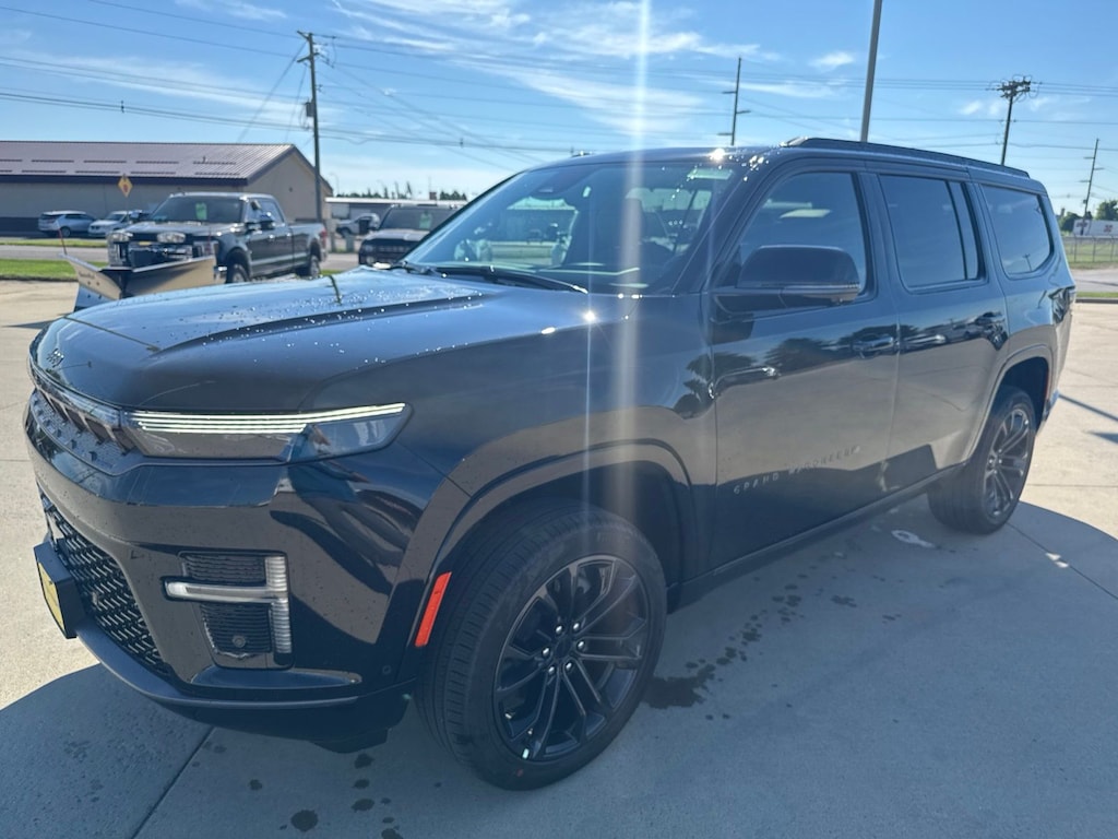 New 2026 Jeep Grand Wagoneer Summit Sport Utility