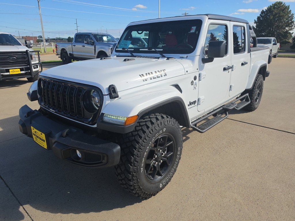Used 2024 Jeep Gladiator Willys Truck