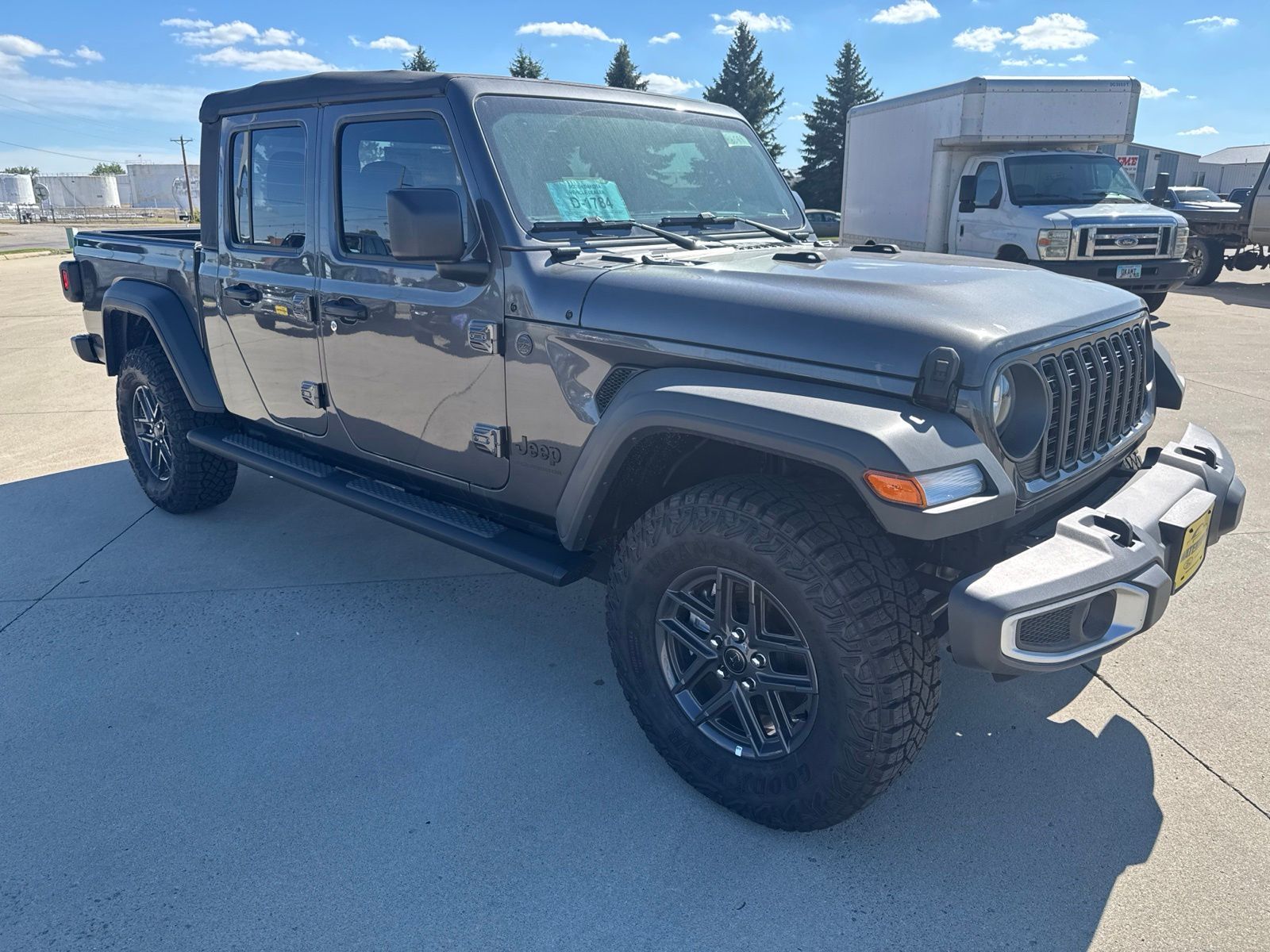 New 2026 Jeep Gladiator Sport Pickup