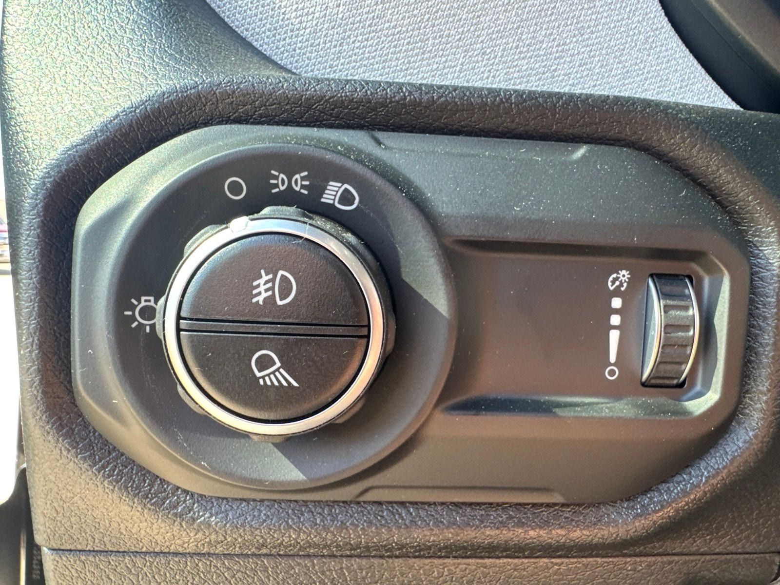 2026 Jeep Gladiator Sport - Photo 12