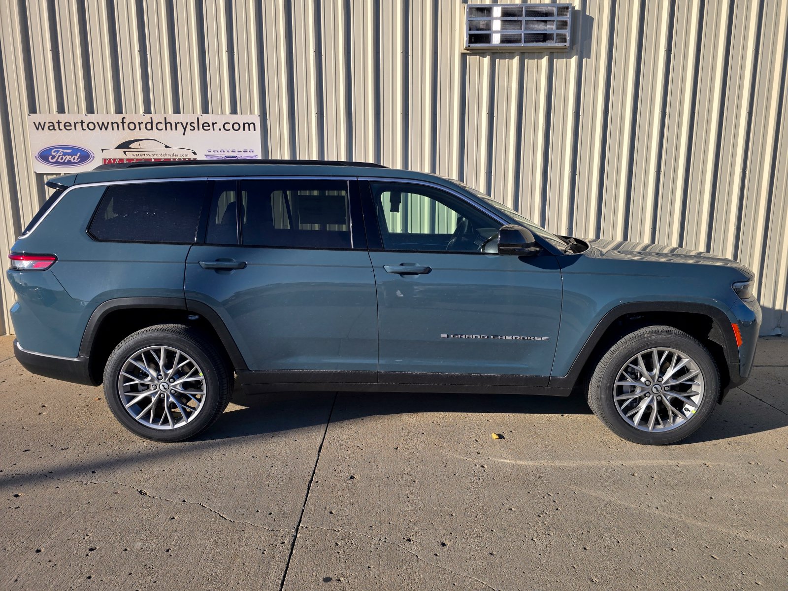 New 2027 Jeep Grand Cherokee L Limited Sport Utility